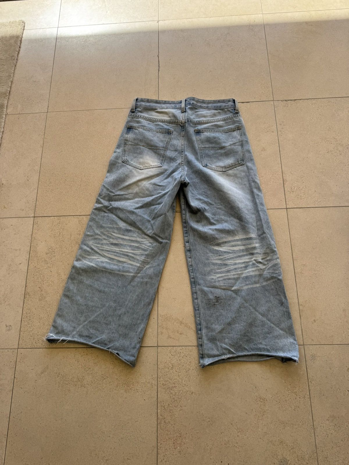 Other baggy light wash denim Size US 31 - 3 Thumbnail