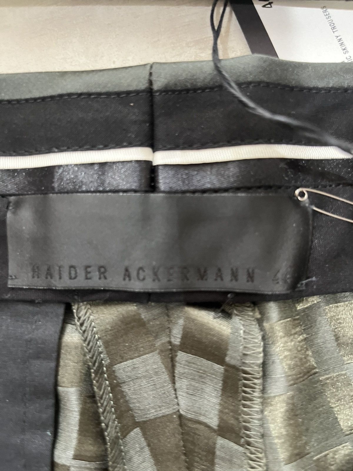 Haider Ackermann Haider Ackermann Skinny Trousers Caraganus Graphite Trousers Size US 28 / EU 44 - 4 Thumbnail