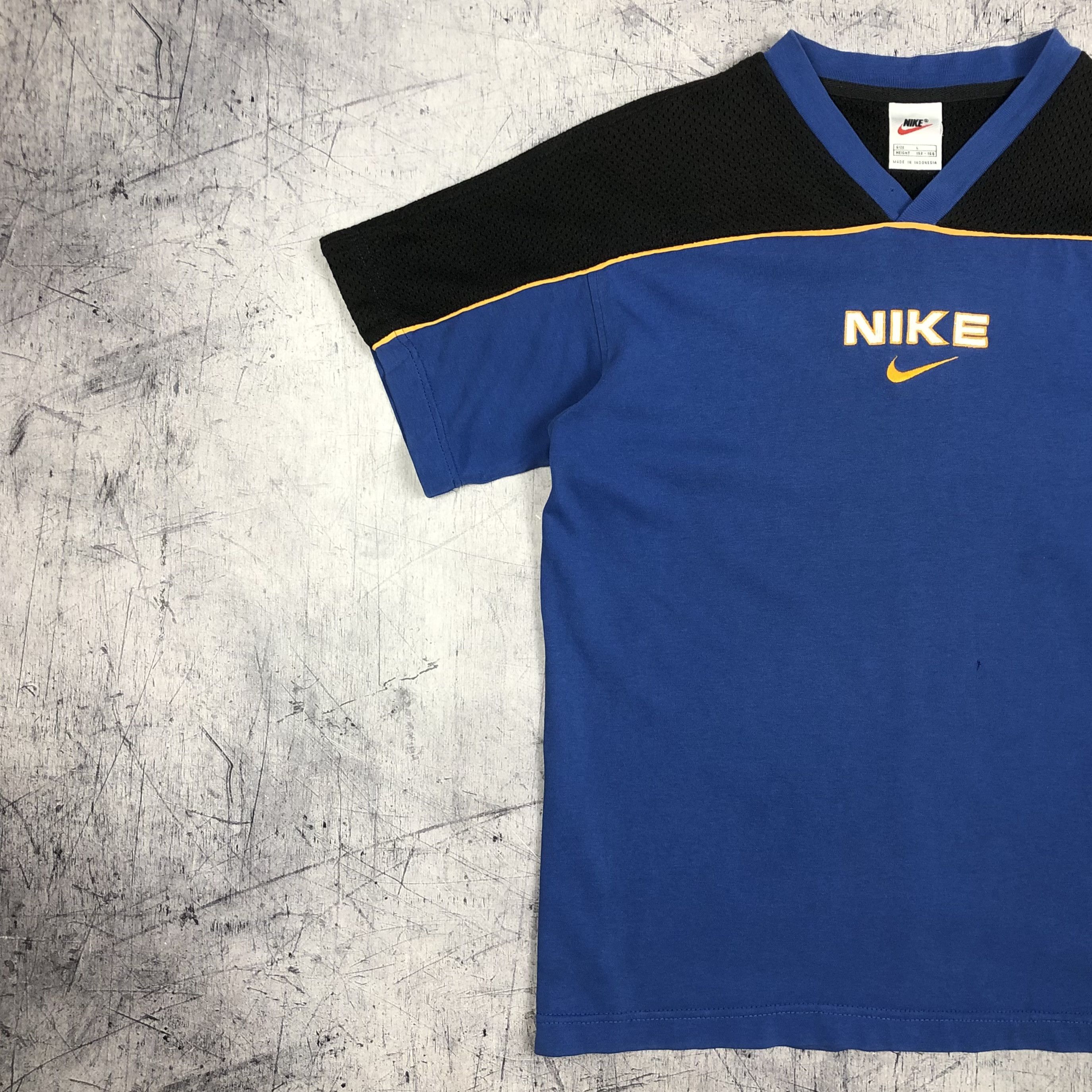 Nike Y2K Nike Swoosh Logo Mesh Jersey Tee Size US S / EU 44-46 / 1 - 5 Thumbnail