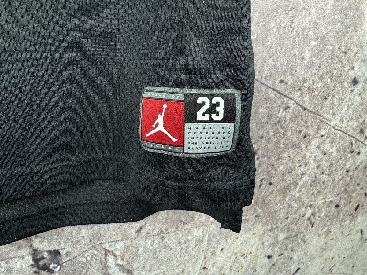 Jordan Brand Jordan 23 Basketball Jersey Chicago Bulls Size 12-13 YRS Size US XXS / EU 40 - 5 Thumbnail
