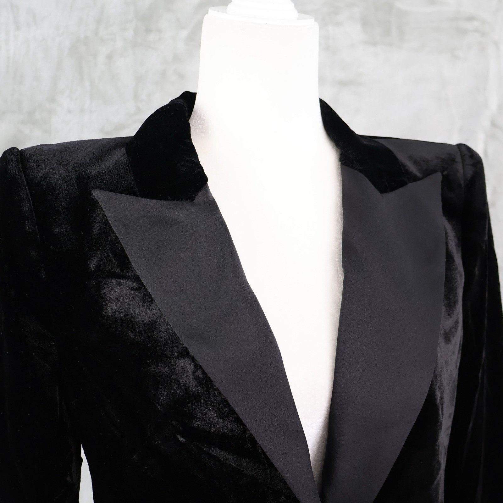 L'AGENCE L'AGENCE Sheila Velvet Tux Blazer Women 2 Silk Blend Holiday Size XS / US 0-2 / IT 36-38 - 4 Thumbnail