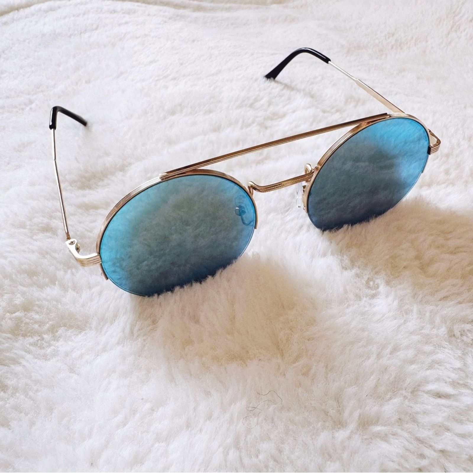 Other Carly Mirrored Blue Chic Round Sunglasses Size ONE SIZE - 7 Thumbnail