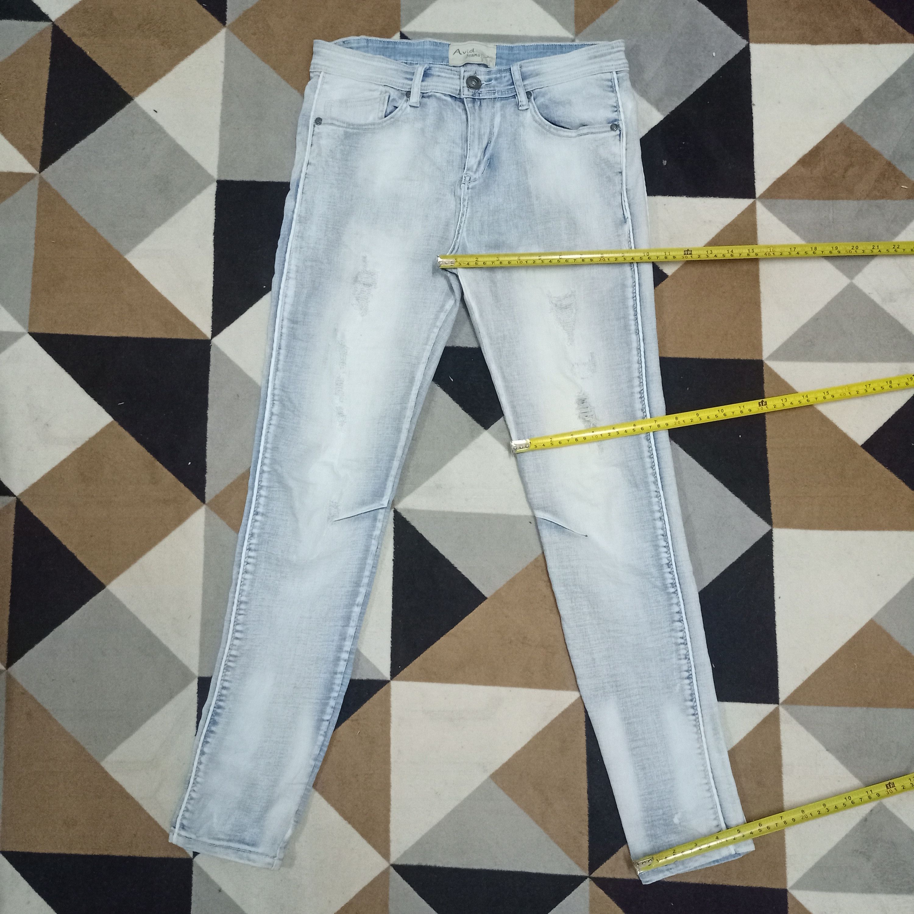 Japanese Brand Vintage Japanese Brand Acid Wash Style Distressed Jeans Size US 31 - 9 Thumbnail