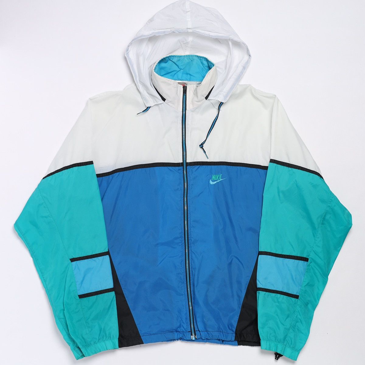 Nike Vintage Nike Windbreaker Light Jacket White Blue Green Size US XL / EU 56 / 4 - 2 Thumbnail