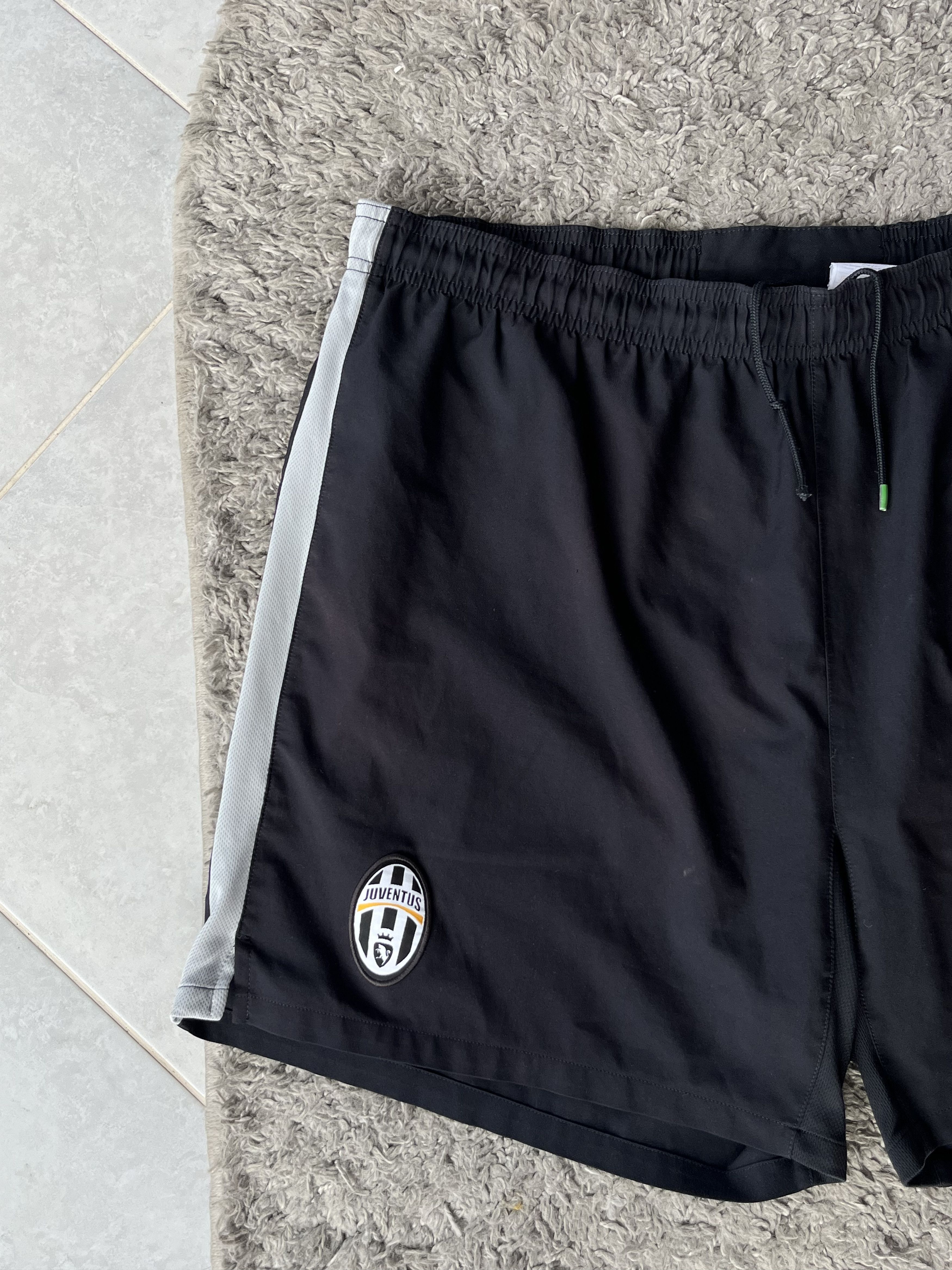 Nike NIKE JUVENTUS 2009/10 Vintage Jersey Short Very Rare Size US 38 / EU 54 - 3 Thumbnail