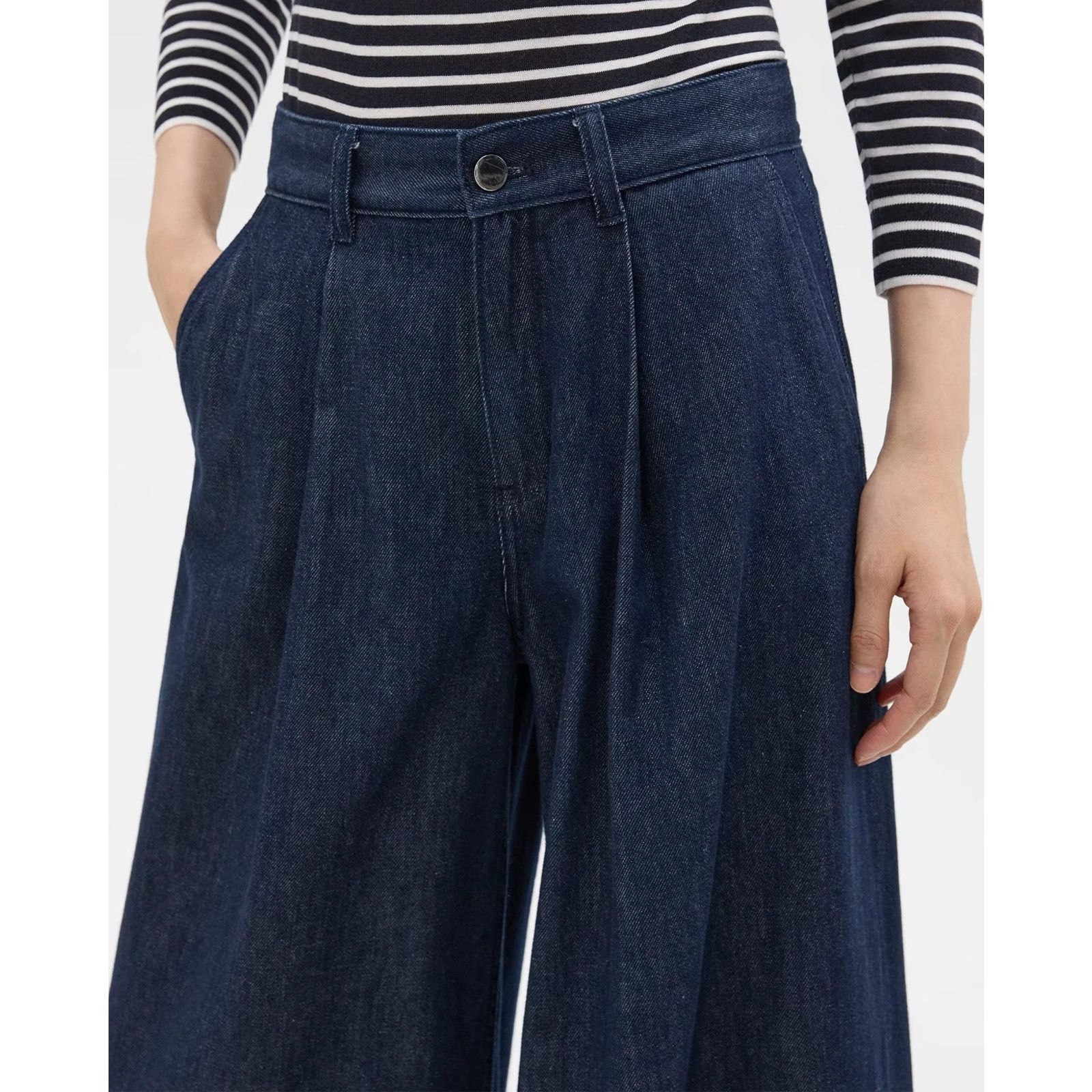 Theory THEORY Pleated Wide-Leg Pant in Denim Jeans Indigo Drape Size 24" / US 00 / IT 34 - 2 Thumbnail