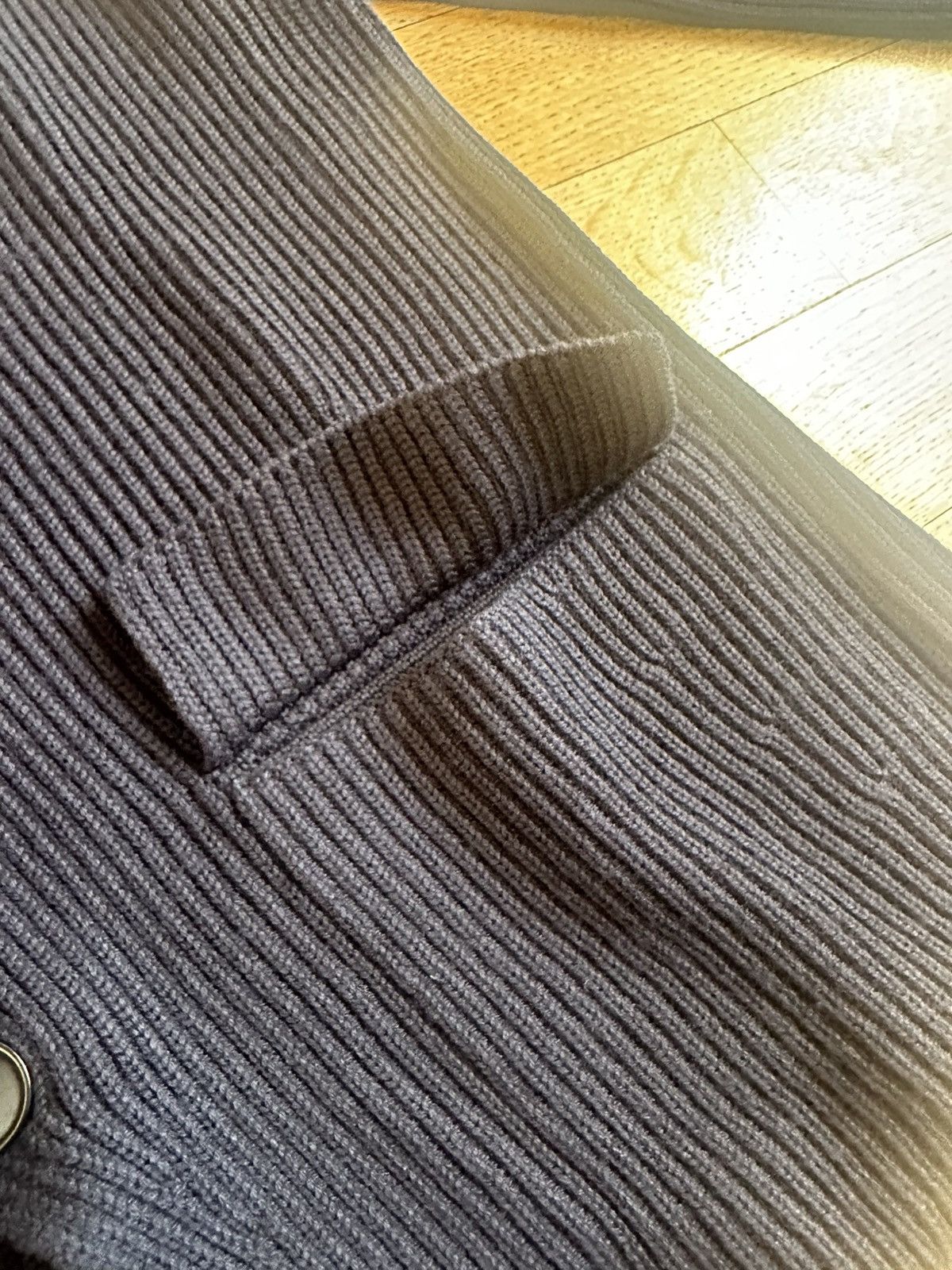 Giorgio Armani Giorgio Armani new/unworn blue wool cardigan Size US L / EU 52-54 / 3 - 5 Thumbnail