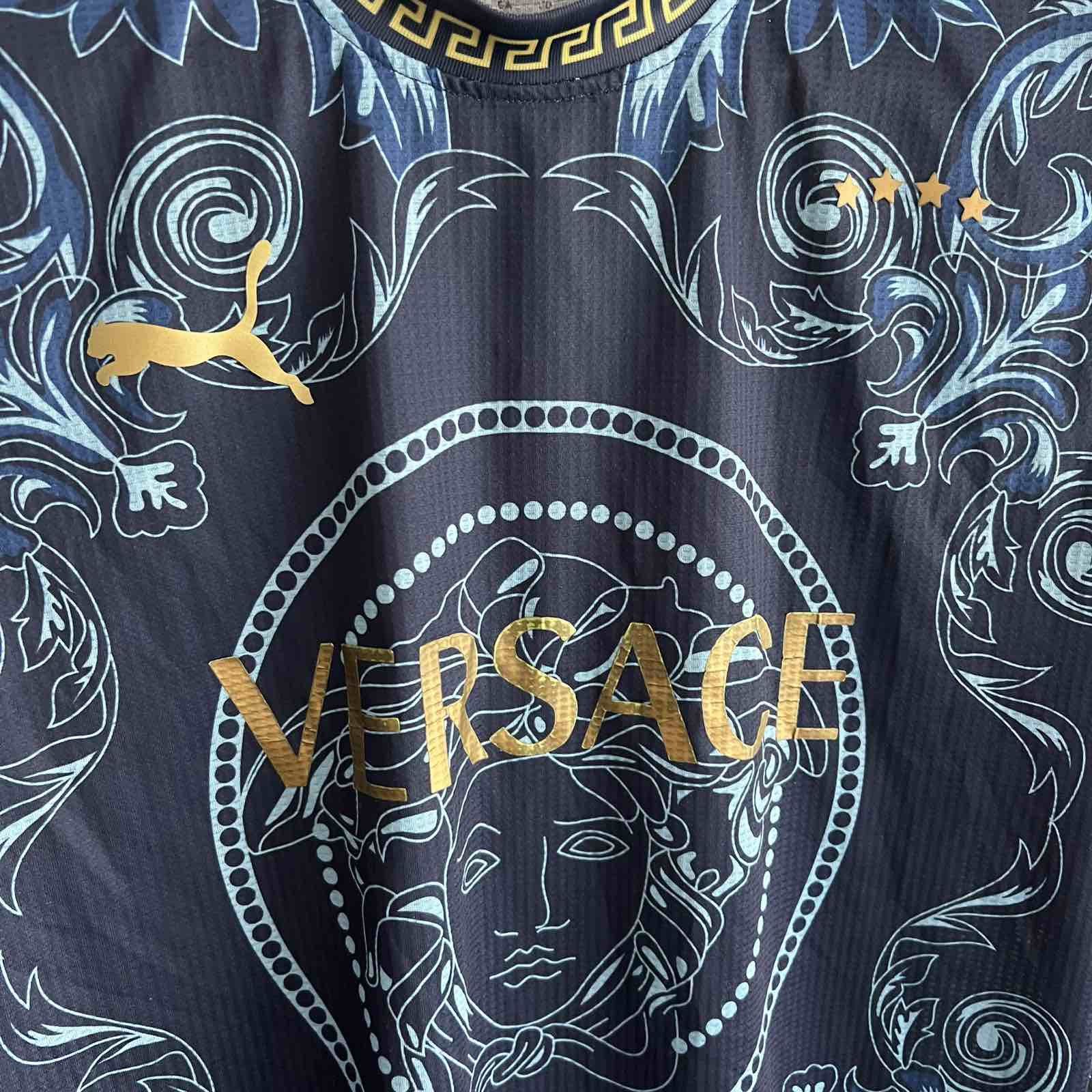Custom Puma Versace soccer jersey Sz M