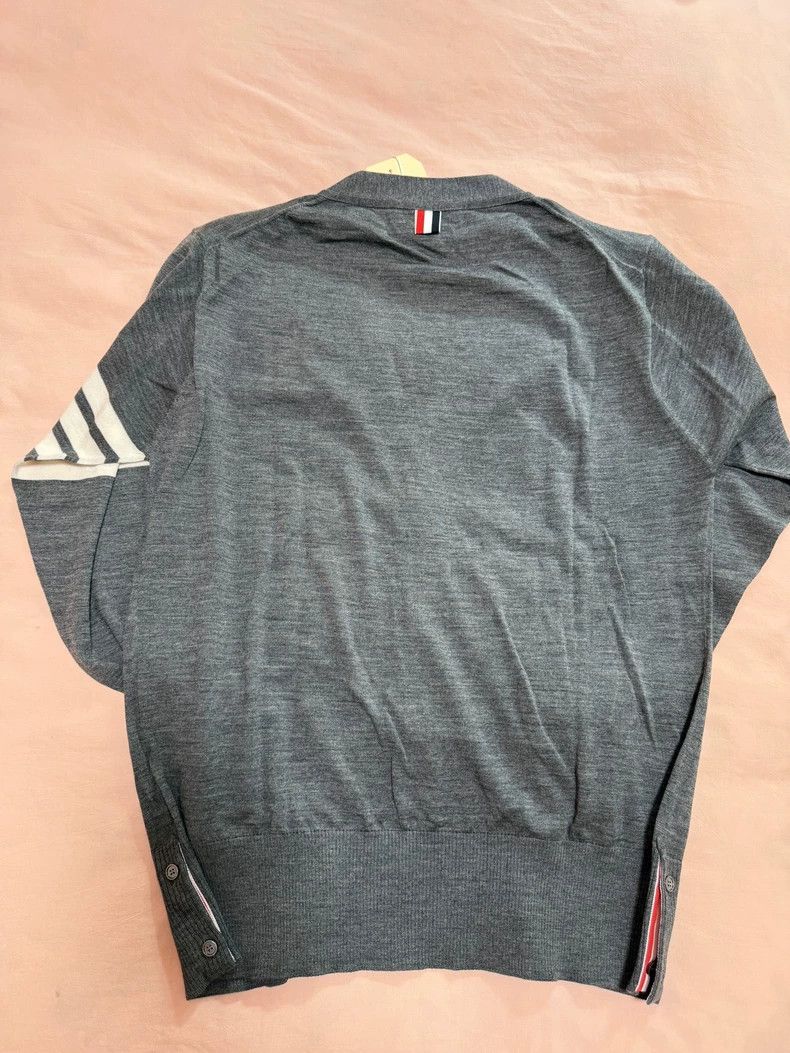 Thom Browne Thom Browne size3 a cardigan sweater Size US L / EU 52-54 / 3 - 2 Thumbnail