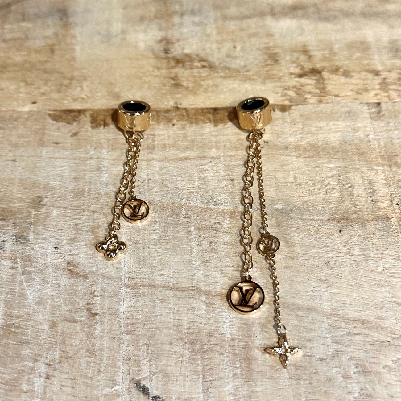 Louis Vuitton Louis Vuitton Gold-tone Nanogram Earphone Earrings Size ONE SIZE - 4 Thumbnail