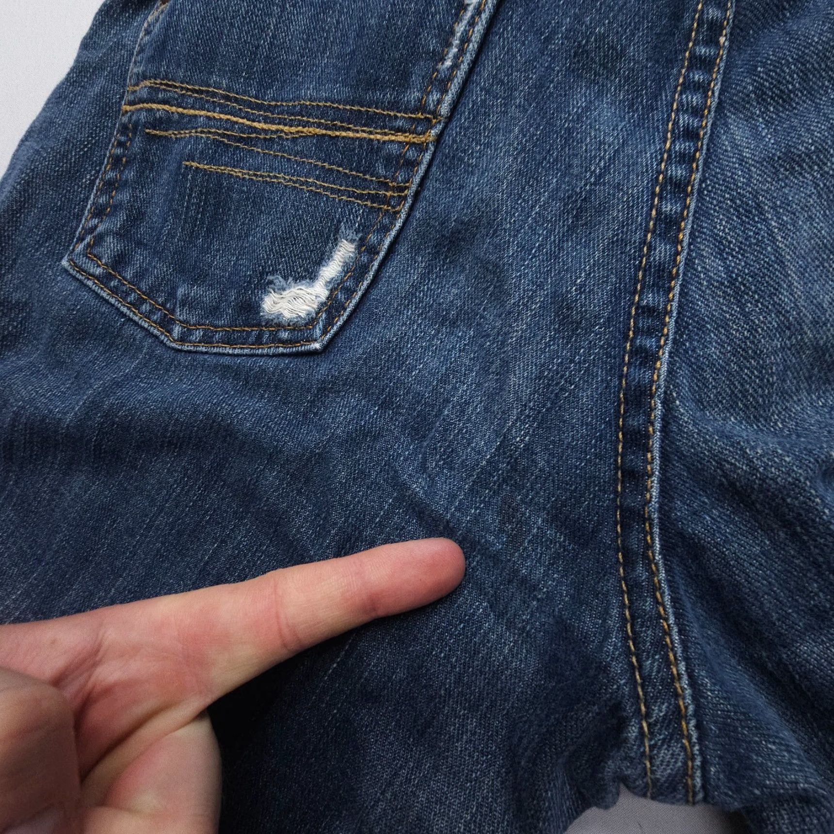 Gap Vintage GAP Buckle Back Crop Jeans Size 10 Dark Wash Mid Rise USA Button Fly Jeans Womens 90s Theme Blue Denim Cotton 5-Pocket Regular Inseam 24 Size 32" / US 10 / IT 46 - 6 Thumbnail