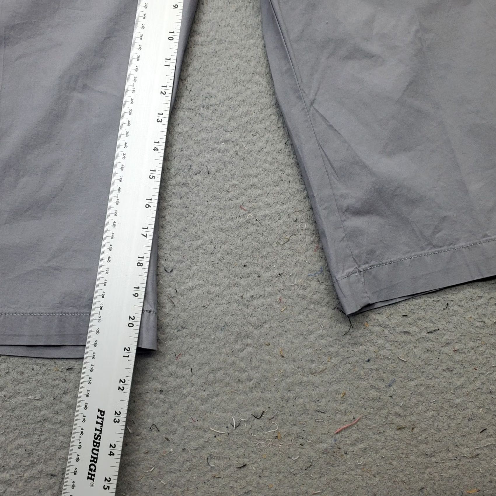 Vintage St. John's Bay Womens 0X Gray Capri Cargo Pants Stretch Mid Rise Drawstring Waist Pant Capris Size 40" / US 18 - 4 Thumbnail