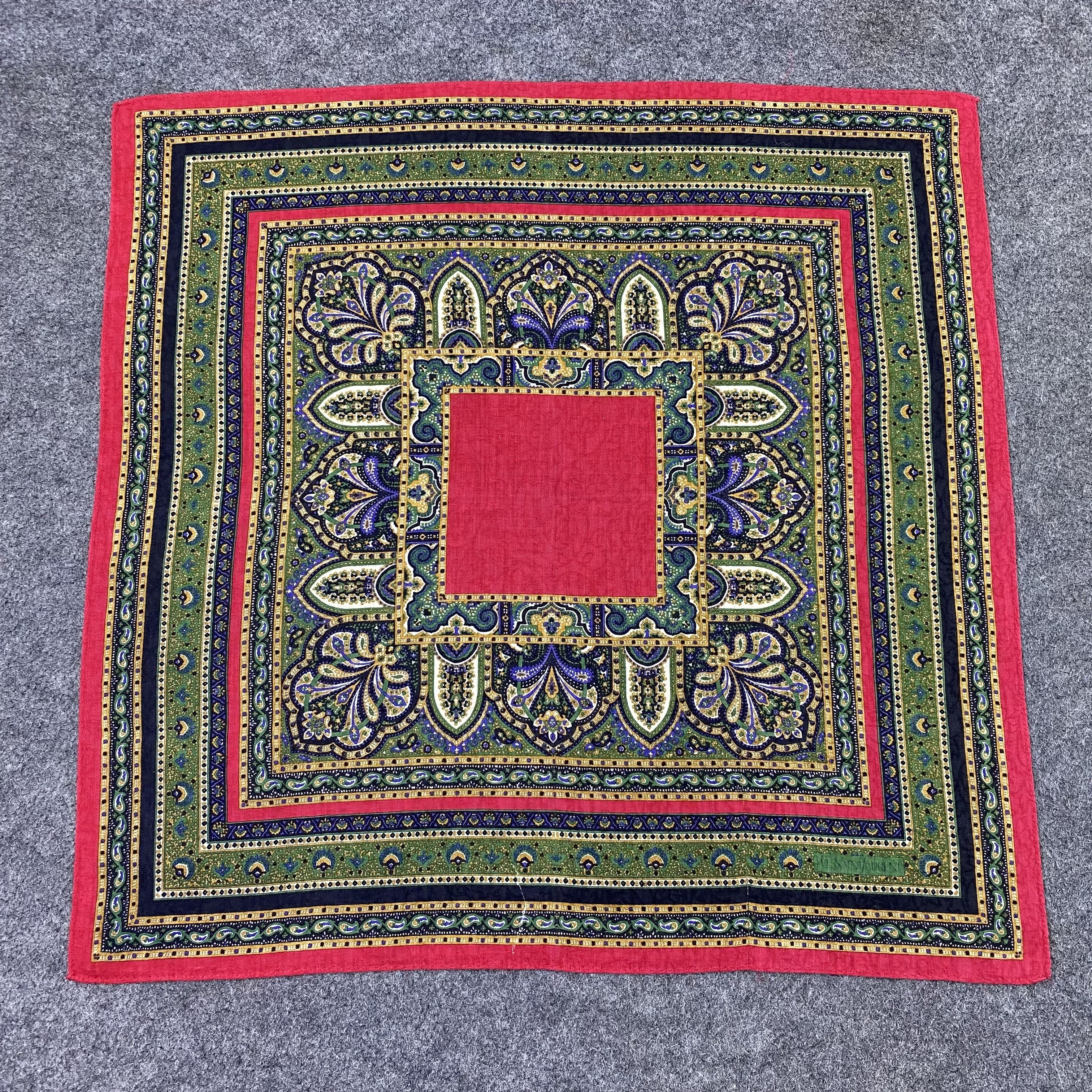 Yves Saint Laurent Yves Saint Laurent Handkerchief Neckerchief Bandana-B1928 Size ONE SIZE - 3 Thumbnail