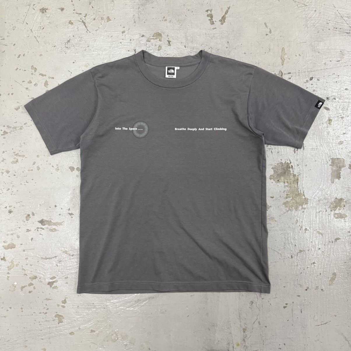 The North Face RARE!!! Vintage North Face Into The Space Tek Tee Shirt Size US L / EU 52-54 / 3 - 1 Thumbnail