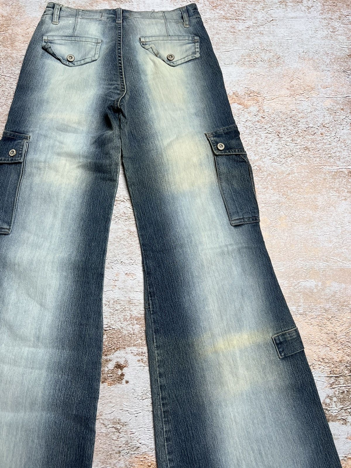 Vintage Vintage Japanese super flare cargo jeans Size 27" / US 4 / IT 40 - 8 Thumbnail