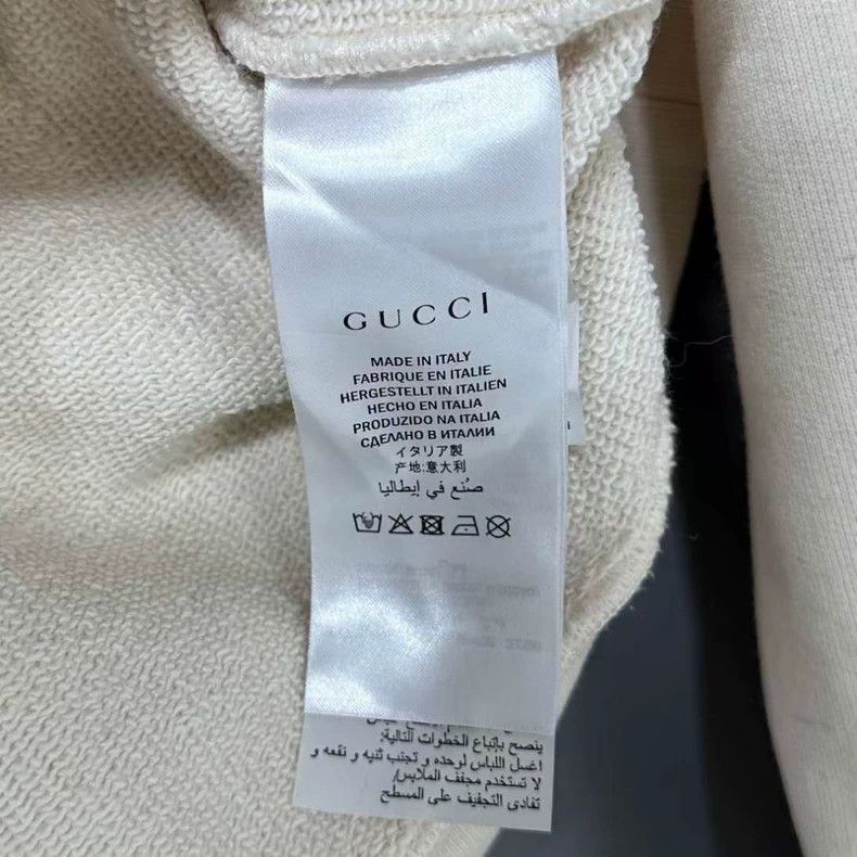 Gucci Gucci Beige strawberry print hoodie 2503-Nextarrow Size US XS / EU 42 / 0 - 5 Thumbnail