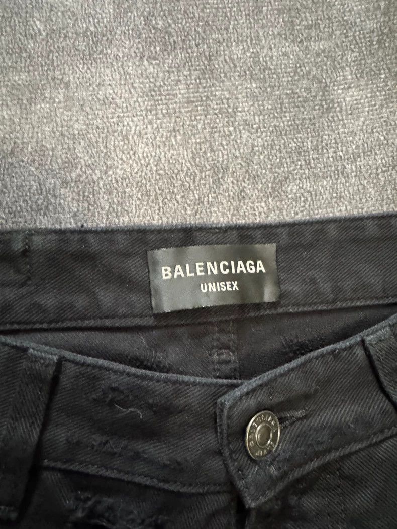 Balenciaga Balenciaga size XS Dirty sludge stains and tears jeans. Size US 26 / EU 42 - 3 Thumbnail