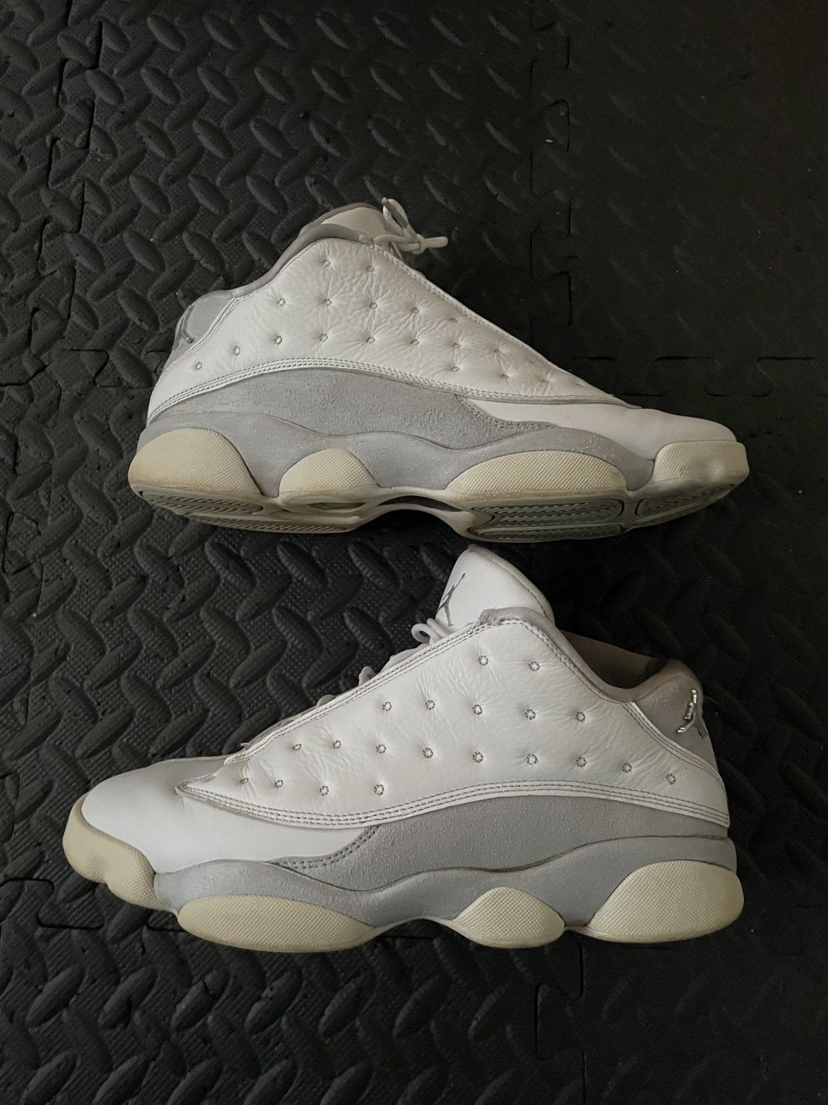 Jordan Brand Jordan 13 low pure platinum Size US 10.5 / EU 43-44 - 1 Thumbnail