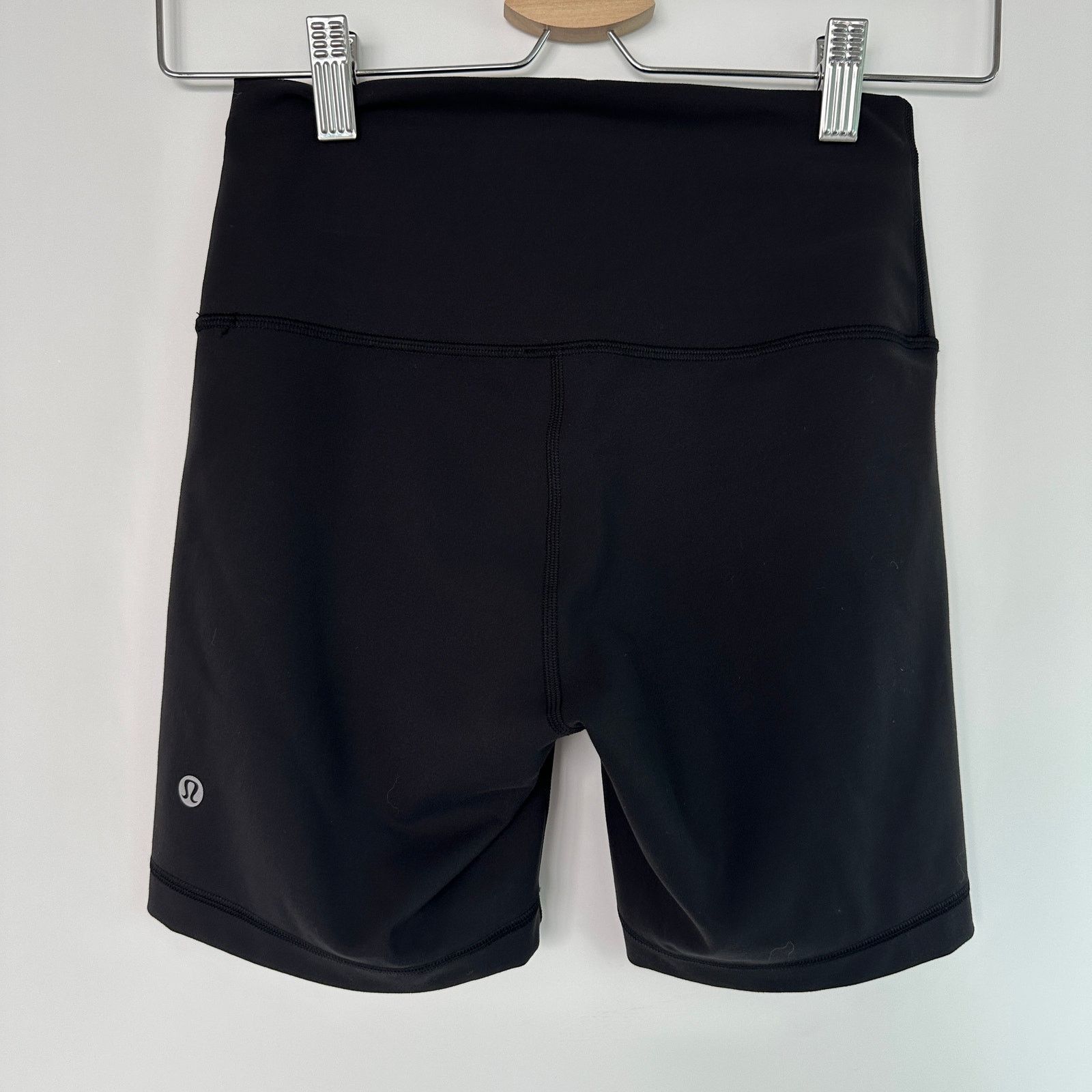 Lululemon Wunder Train High-Rise Short 6 inch Size 27" / US 4 / IT 40 - 2 Thumbnail