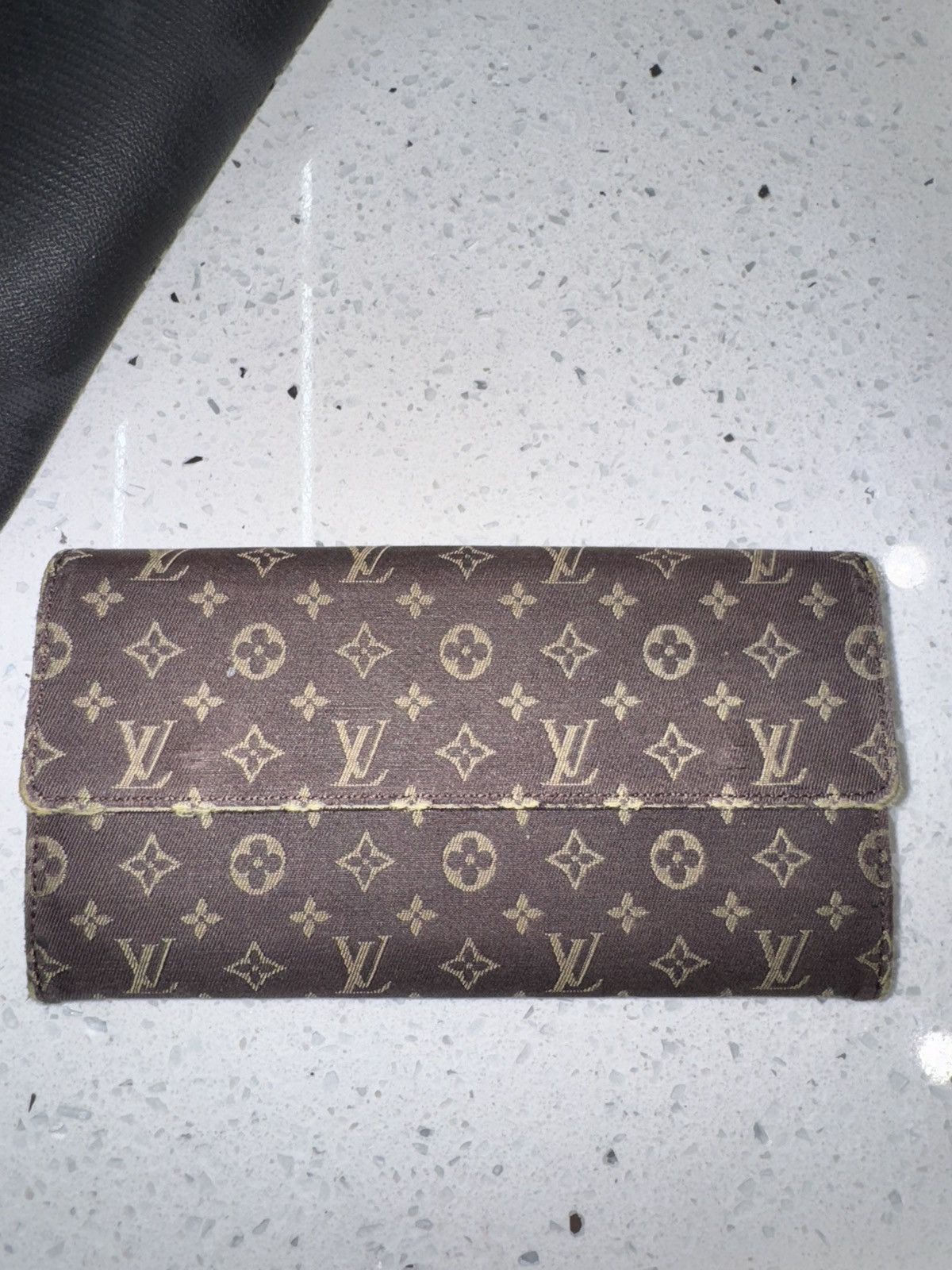 Louis Vuitton Louis Vuitton Brown Monogram Mini Lin Sarah Wallet Size ONE SIZE - 1 Thumbnail