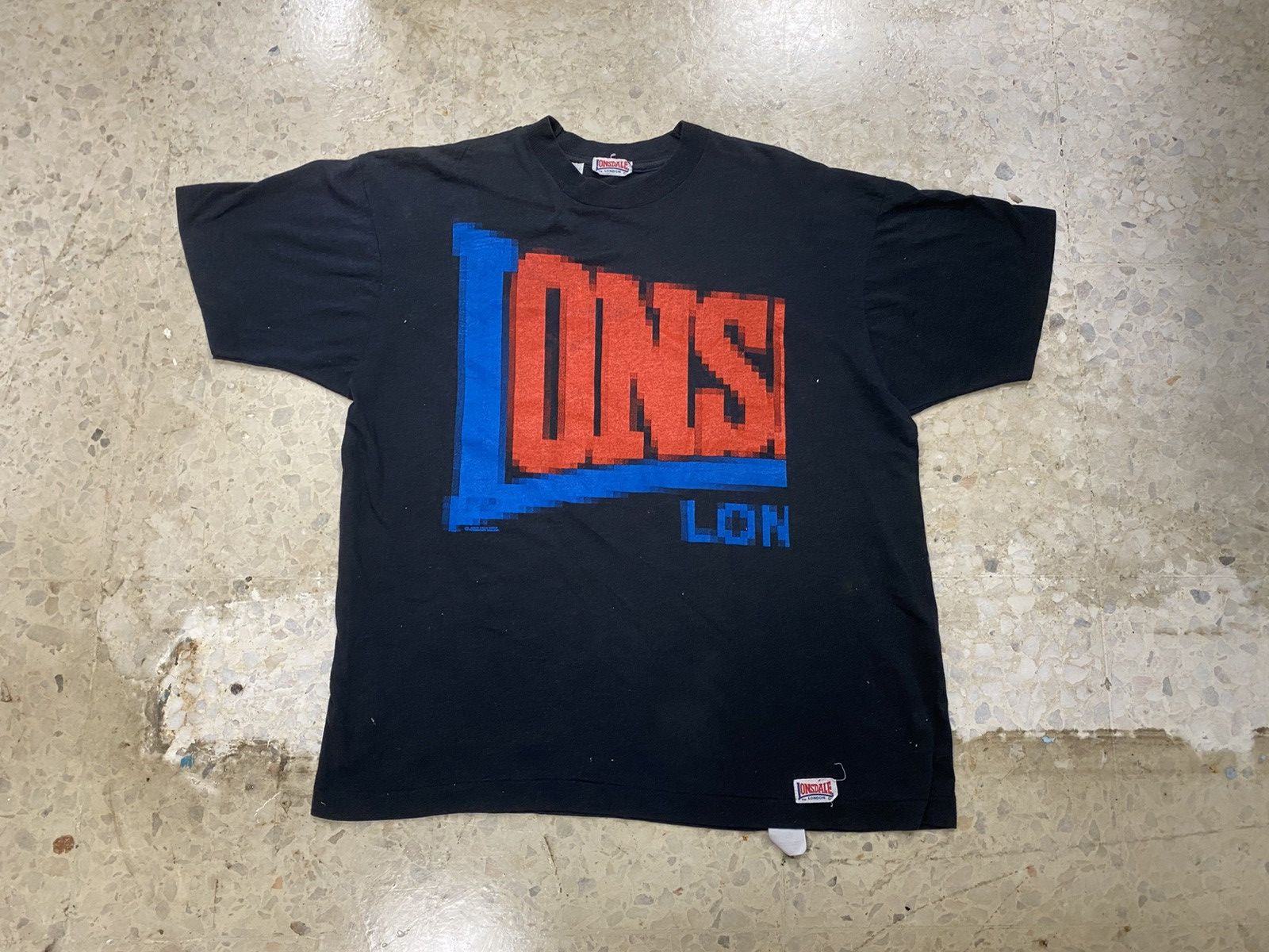 Lonsdale Vintage londale size L big logo 3385 Size US L / EU 52-54 / 3 - 2 Thumbnail