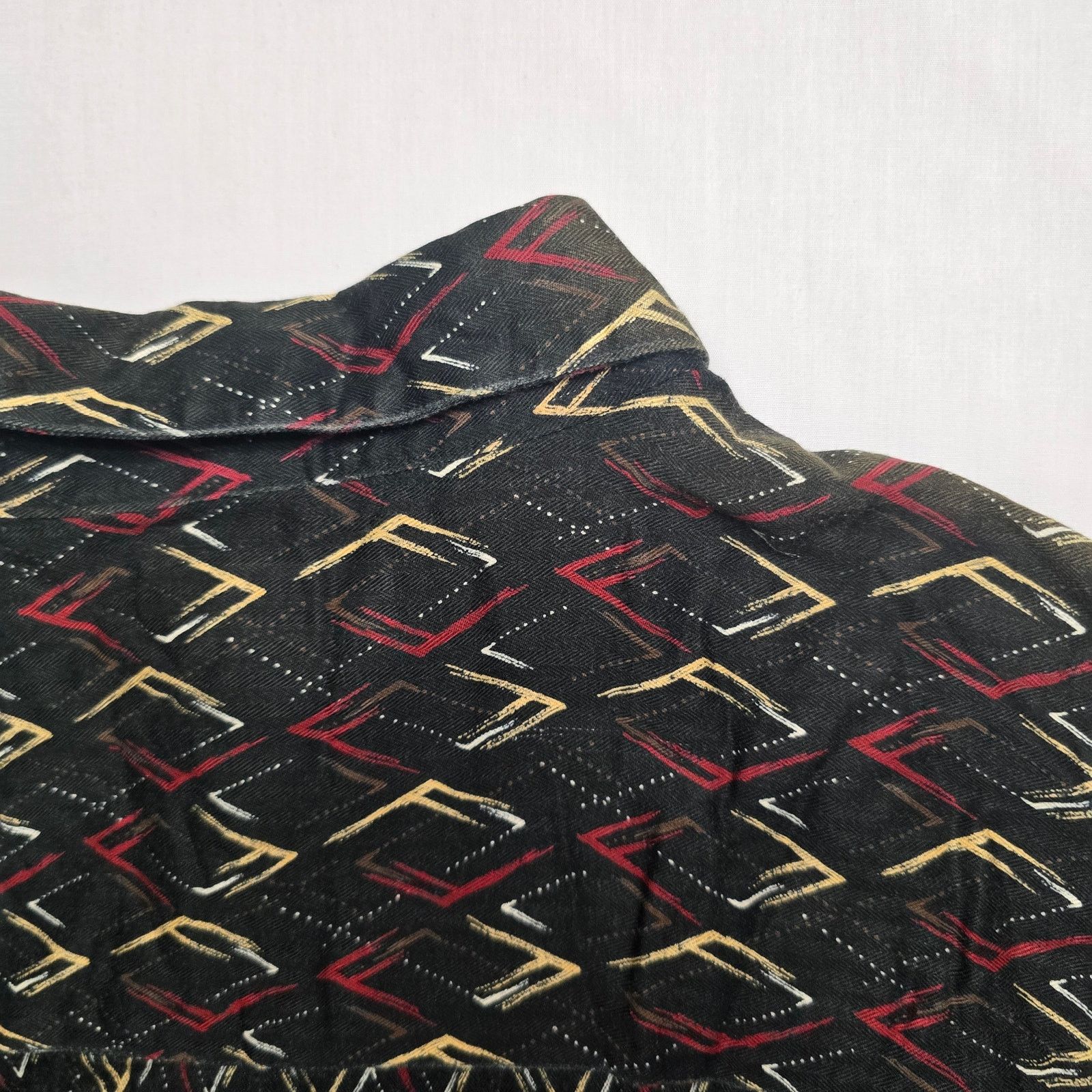 Vintage Crazy Horse Button Up Mens Large Hawaiian Geometric Shirt Size US L / EU 52-54 / 3 - 7 Thumbnail
