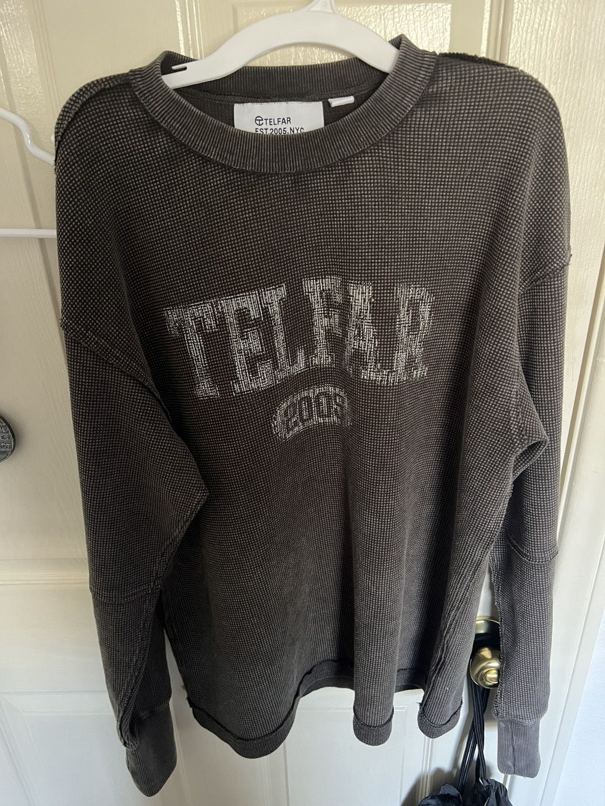 Telfar Telfar 2005 thumbhole thermal long sleeve Size US M / EU 48-50 / 2 - 1 Thumbnail