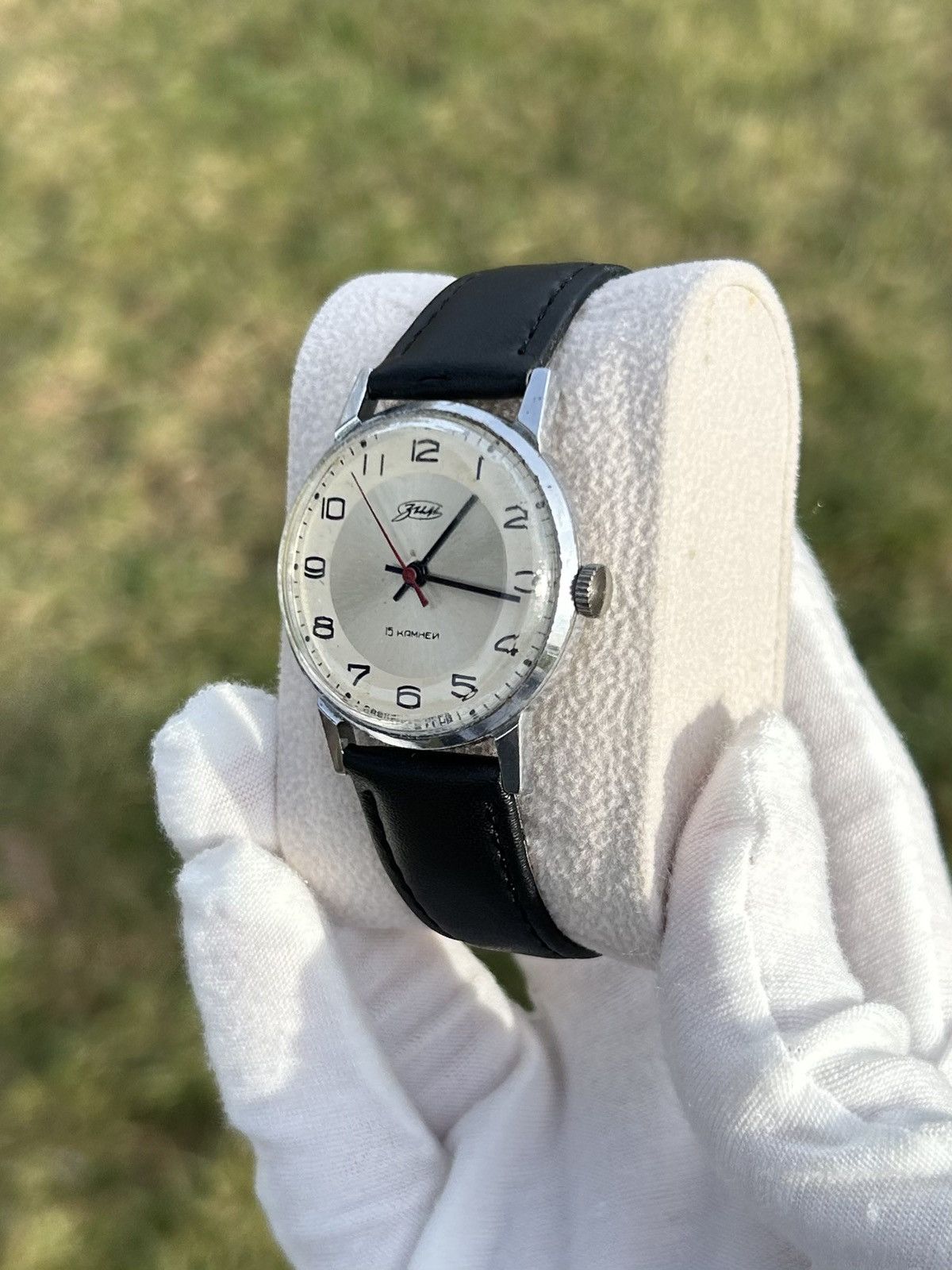Vintage Vintage Watch Zim Soviet USSR Mechanical Authentic 1980s Size ONE SIZE - 3 Thumbnail