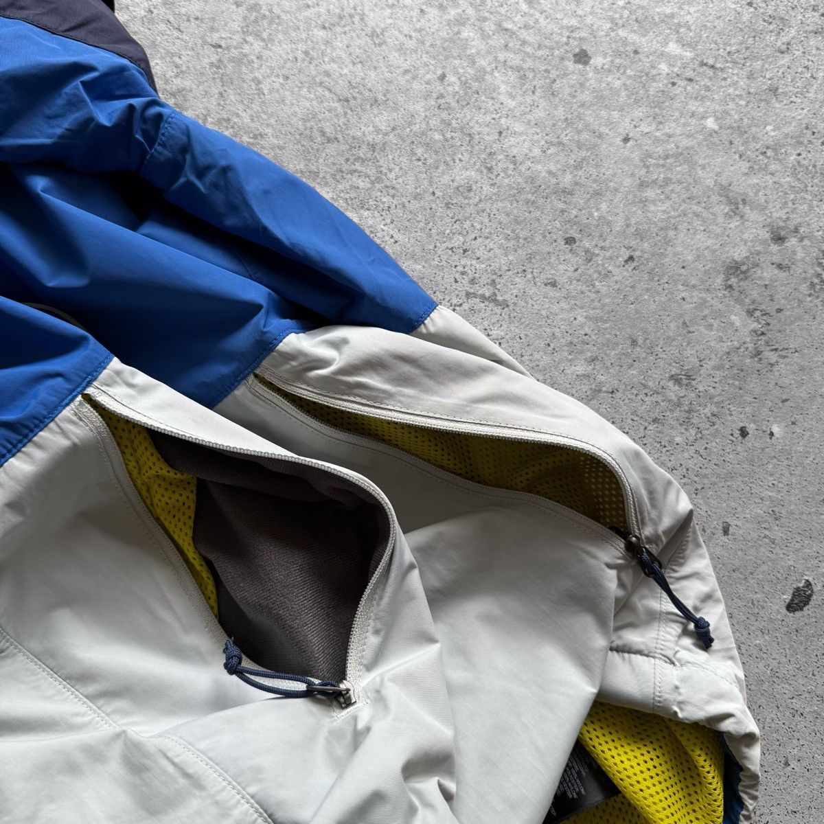 The North Face The North Face Mens Hooded Jacket Windbreaker Outdoor Hiking Size US S / EU 44-46 / 1 - 5 Thumbnail