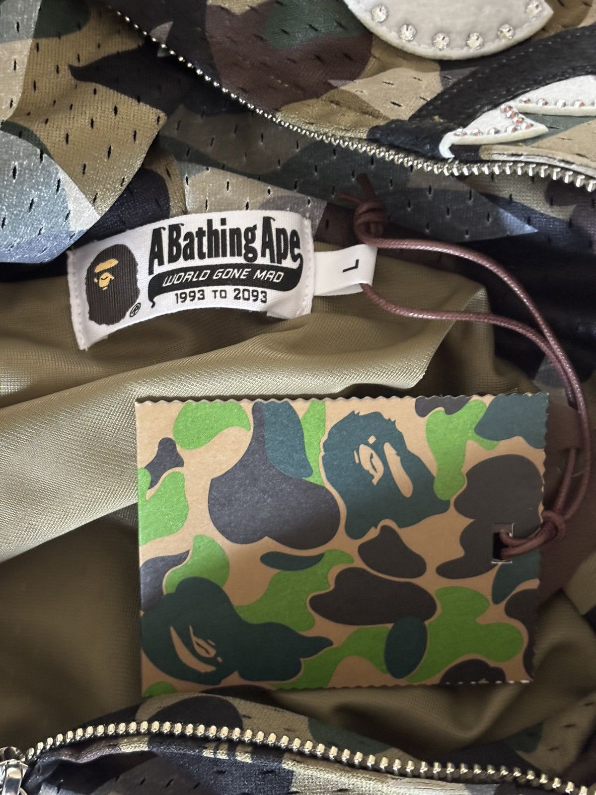 Bape Ape bape sta over print 1st camo mesh shark cropped hoodie Size US L / EU 52-54 / 3 - 7 Thumbnail