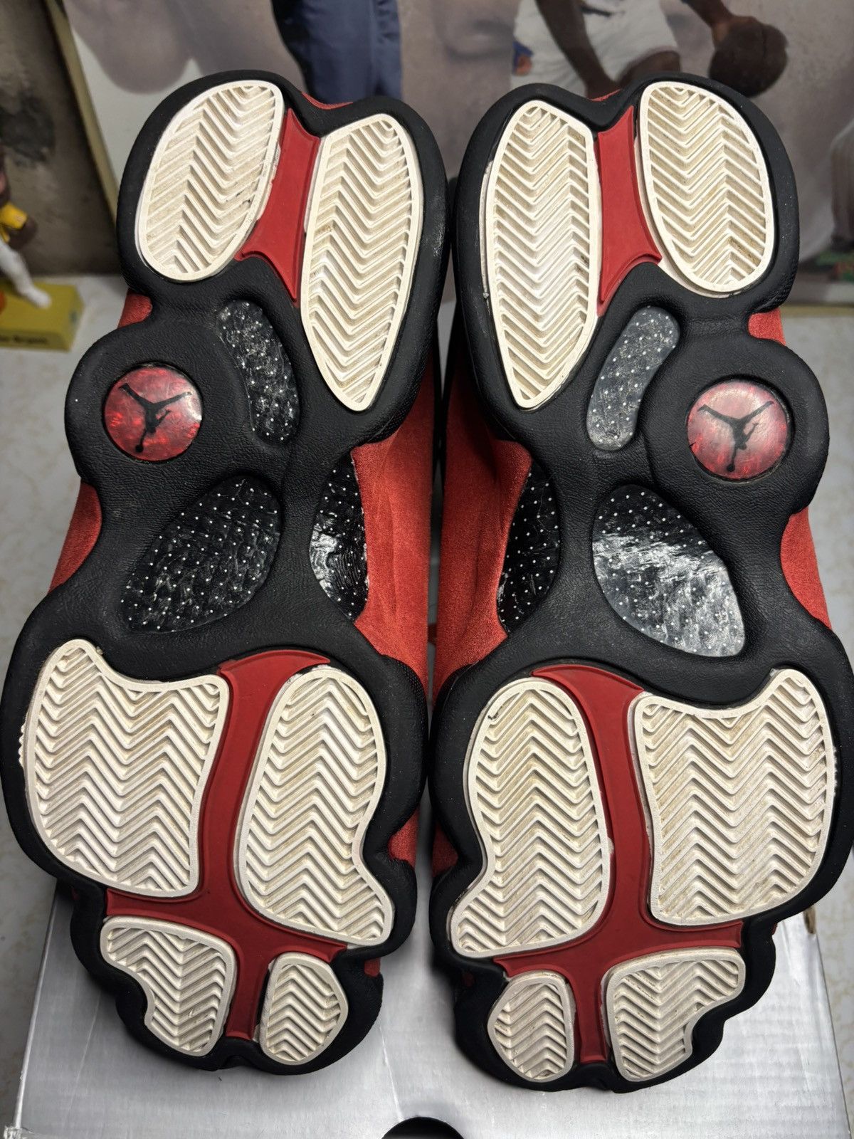 Jordan Brand Air Jordan 13 Retro 2017 Bred 2017 Size US 9.5 / EU 42-43 - 5 Thumbnail