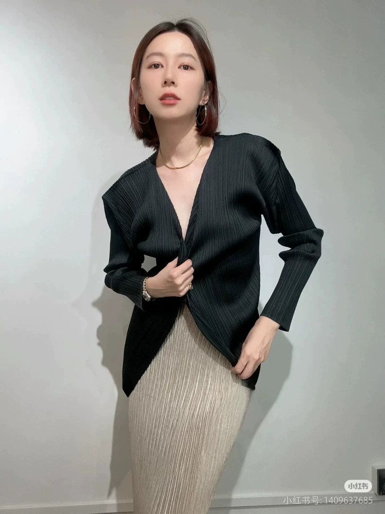 Issey Miyake Issey Miyake Black pleated cardigan Size L / US 10 / IT 46 - 6 Thumbnail