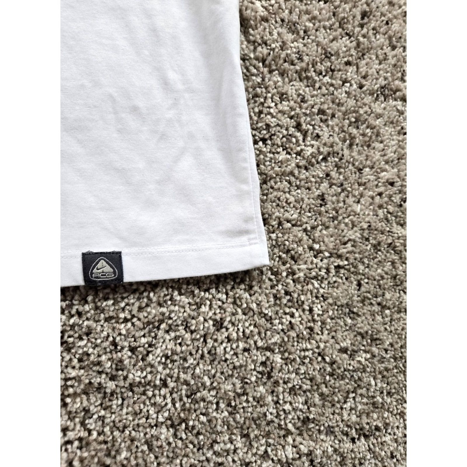Nike VINTAGE Nike ACG T Shirt Mens 2XL White Dri-FIT Graphic Short Sleeve Logo 2000s Mens Size US XXL / EU 58 / 5 - 3 Thumbnail