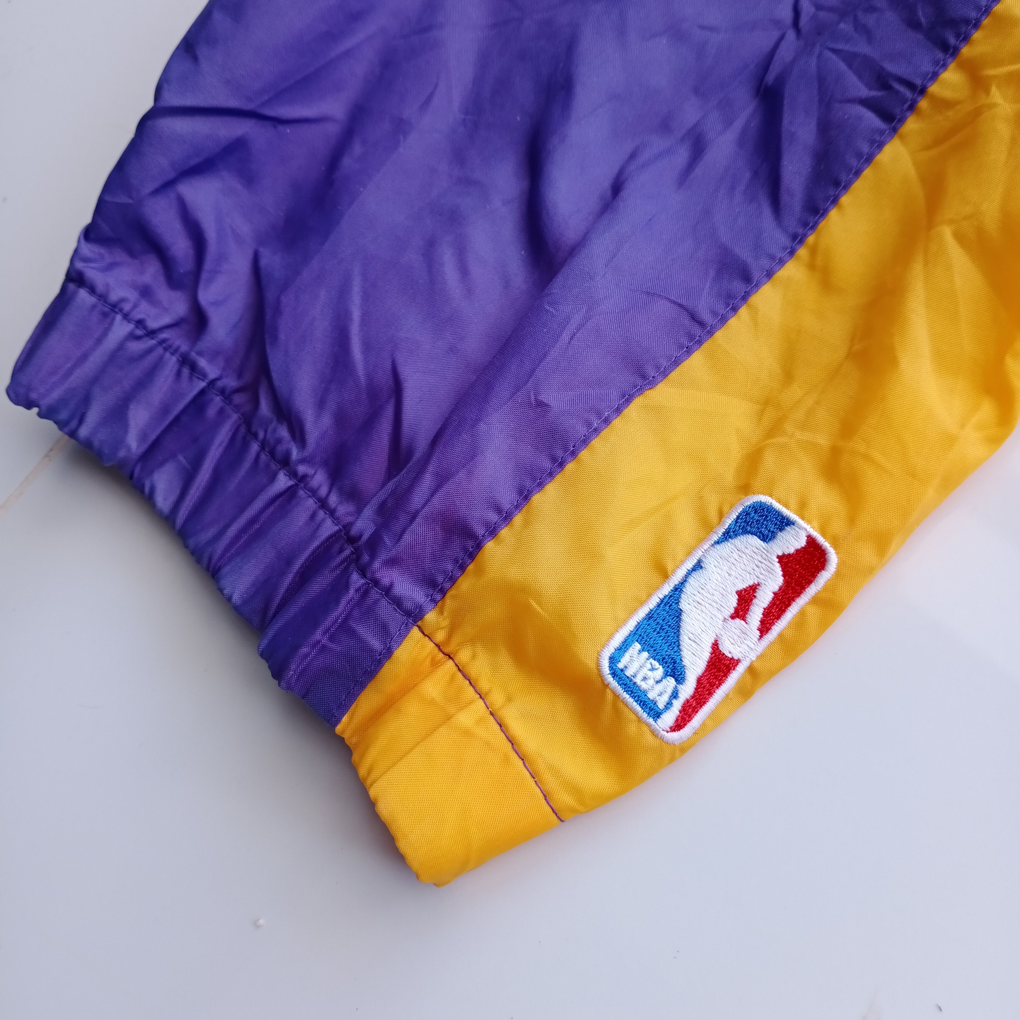Reebok Vintage 90s Reebok LA Lakers windbreaker NBA basketball Size US XXL / EU 58 / 5 - 7 Thumbnail