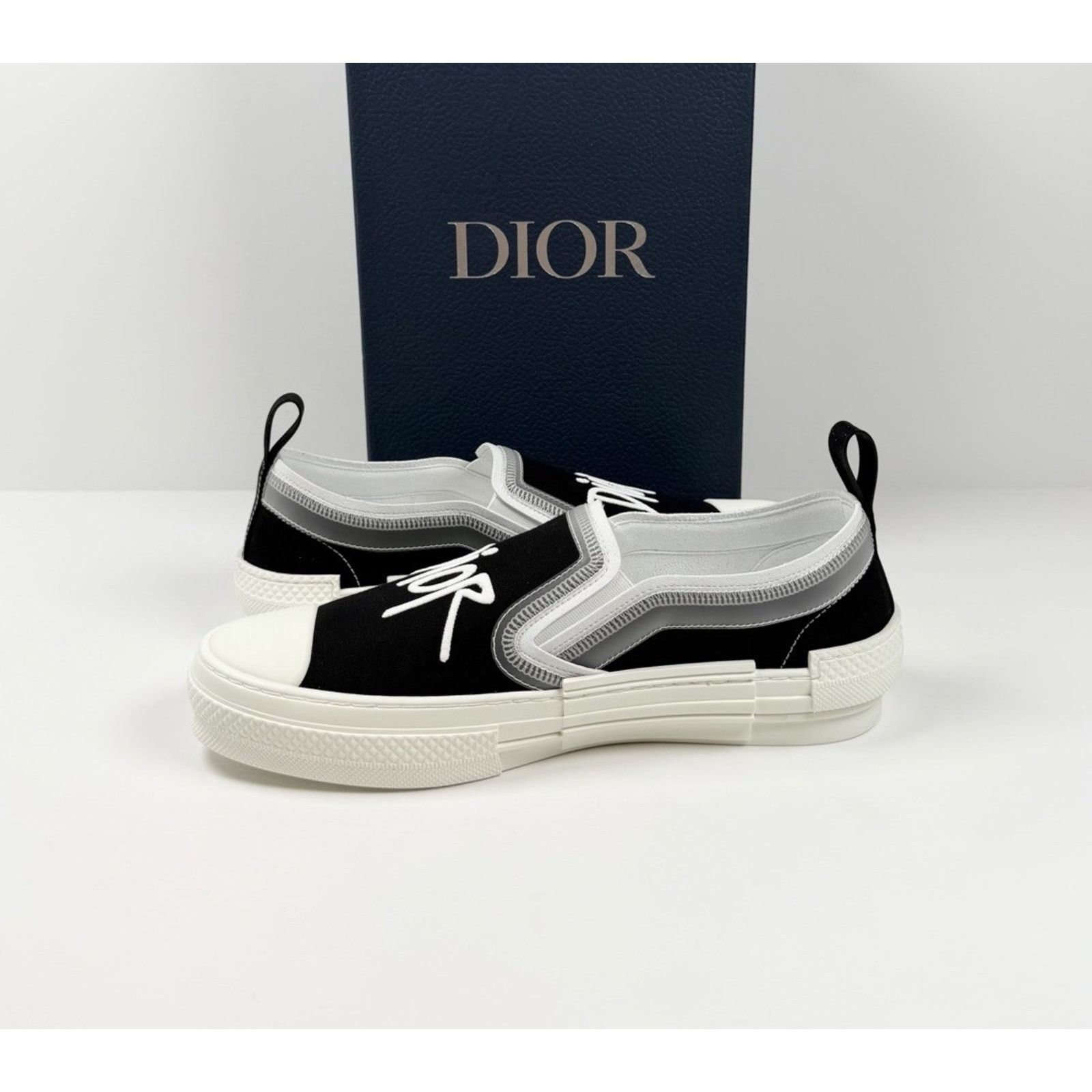 Dior Size 41EU/8US - Dior Slip On Black White Sneakers NEW! Size US 8 / EU 41 - 6 Thumbnail