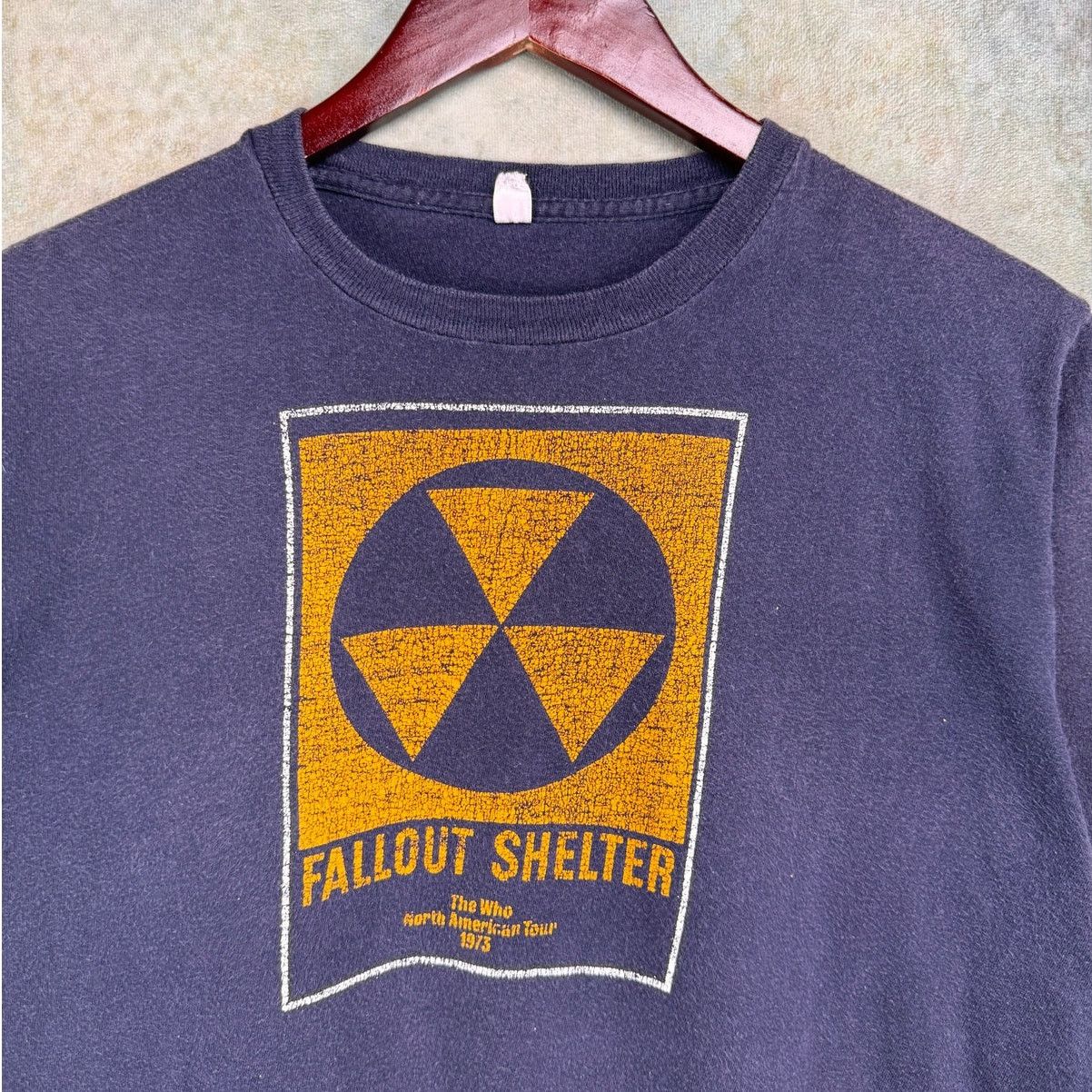 Vintage VTG 1973 The Who Fallout Shelter North AmericanTour T Shirt Size US L / EU 52-54 / 3 - 4 Thumbnail