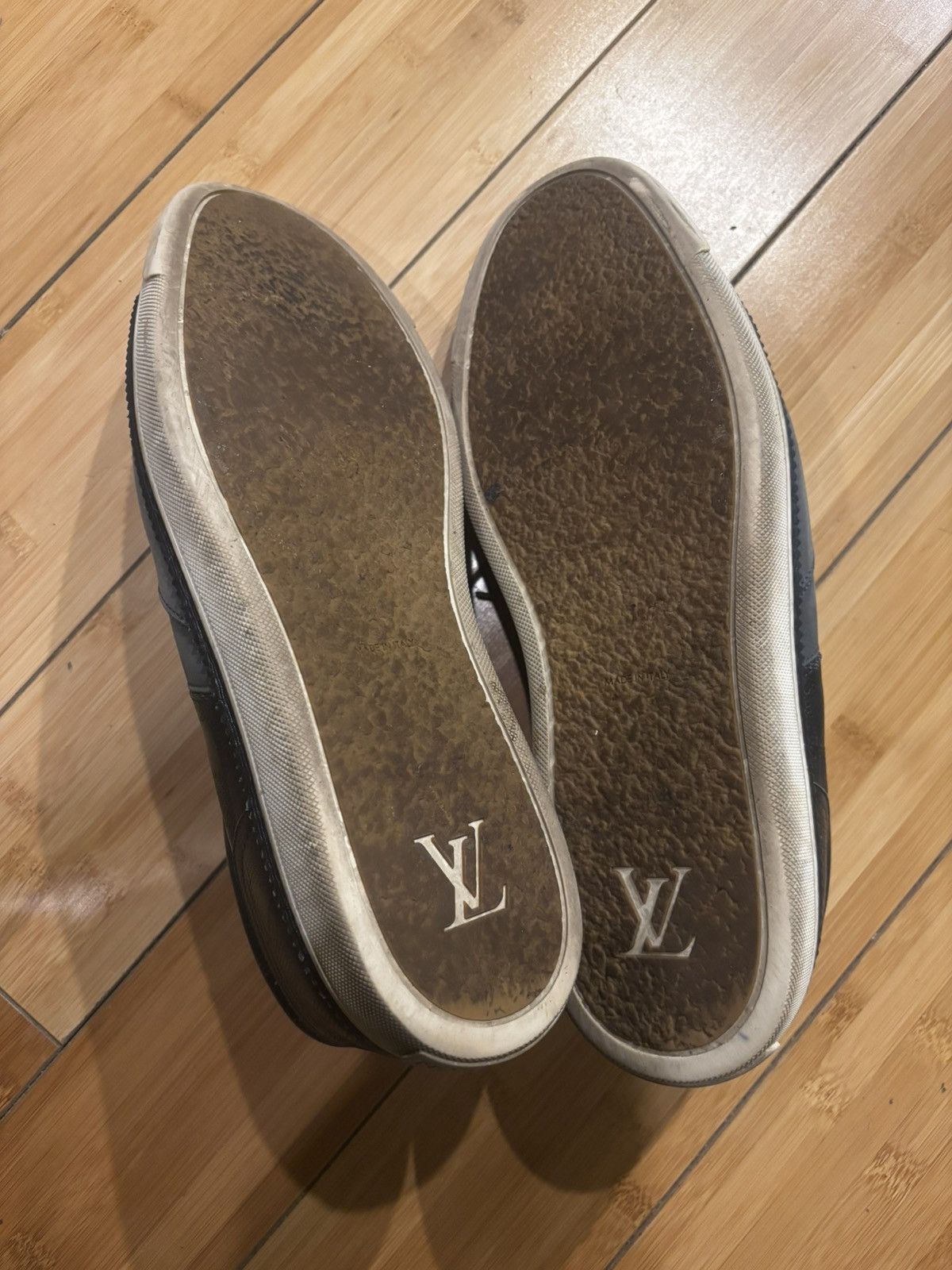 Louis Vuitton Men’s gray & blue sneakers.mf2607 Size US 7.5 / EU 40-41 - 9 Thumbnail