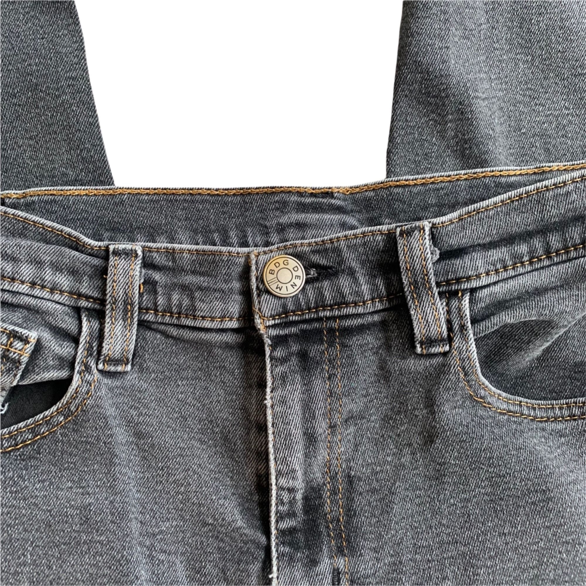 Bdg BDG High Rise Relaxed Fit Mom Black Denim Jean 6 Size 28" / US 6 / IT 42 - 7 Thumbnail