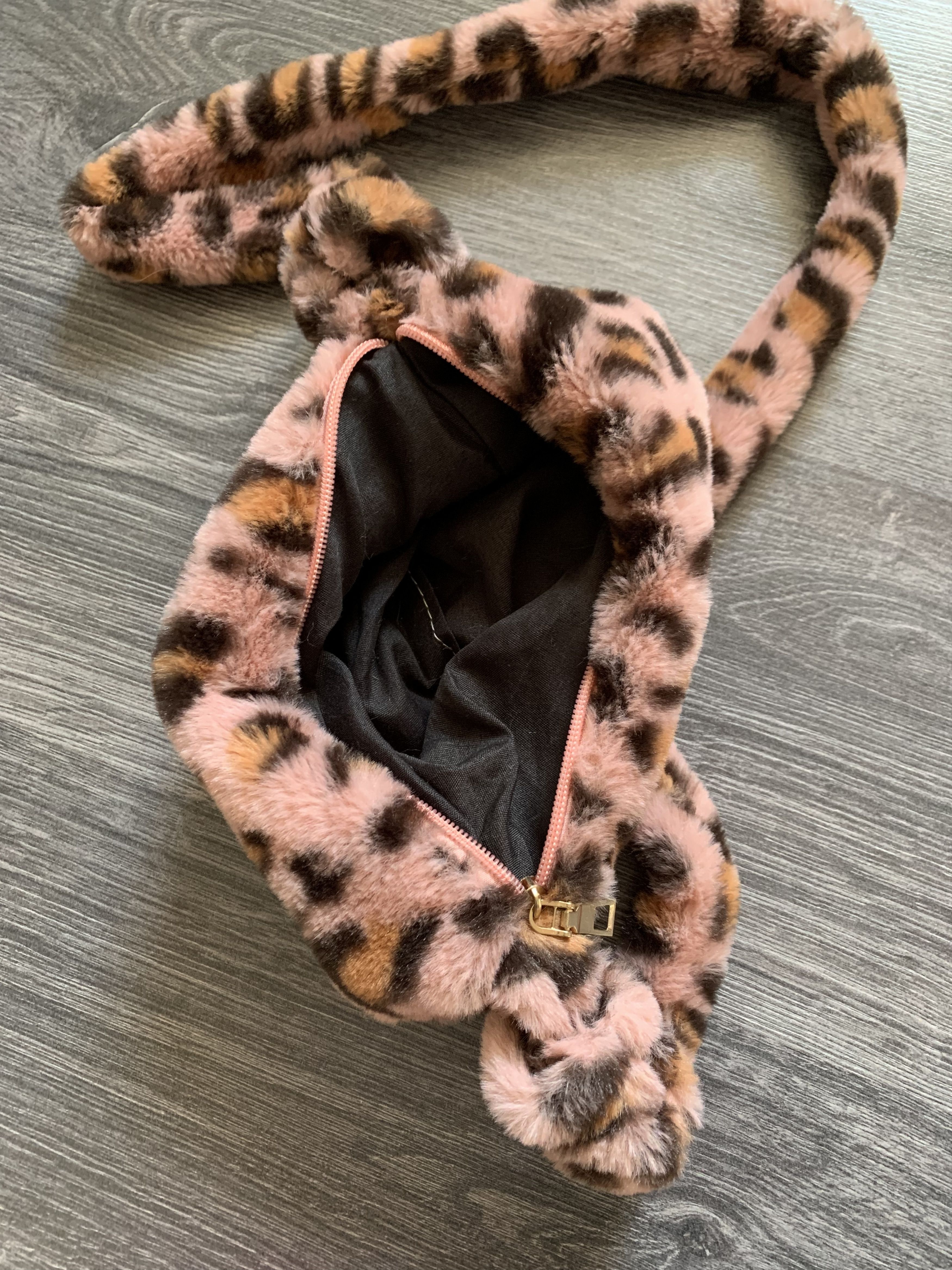 Japanese Brand × Vintage Y2K PINK LEOPARD FAUX FUR SHOULDER MINI BAG Size ONE SIZE - 4 Thumbnail