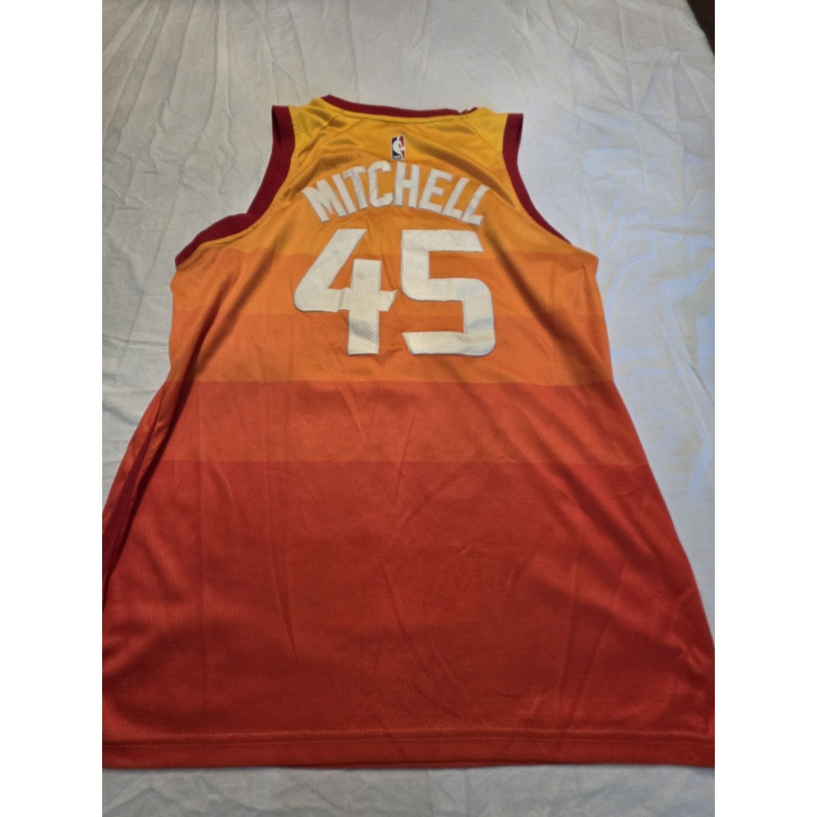 Nike Utah Jazz Nike #45 Mitchell Size 48 Swingman Jersey Size US XL / EU 56 / 4 - 4 Thumbnail
