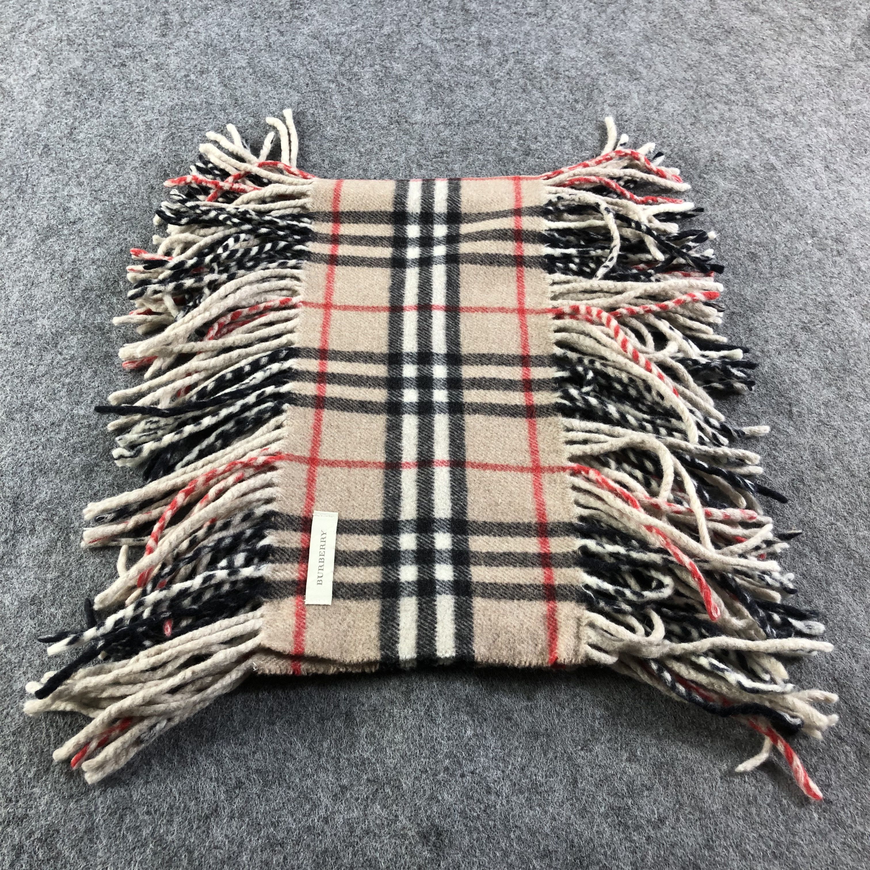 Burberry Burberry Nova Check Fringe Wool Scarf Muffler V1610 Size ONE SIZE - 3 Thumbnail