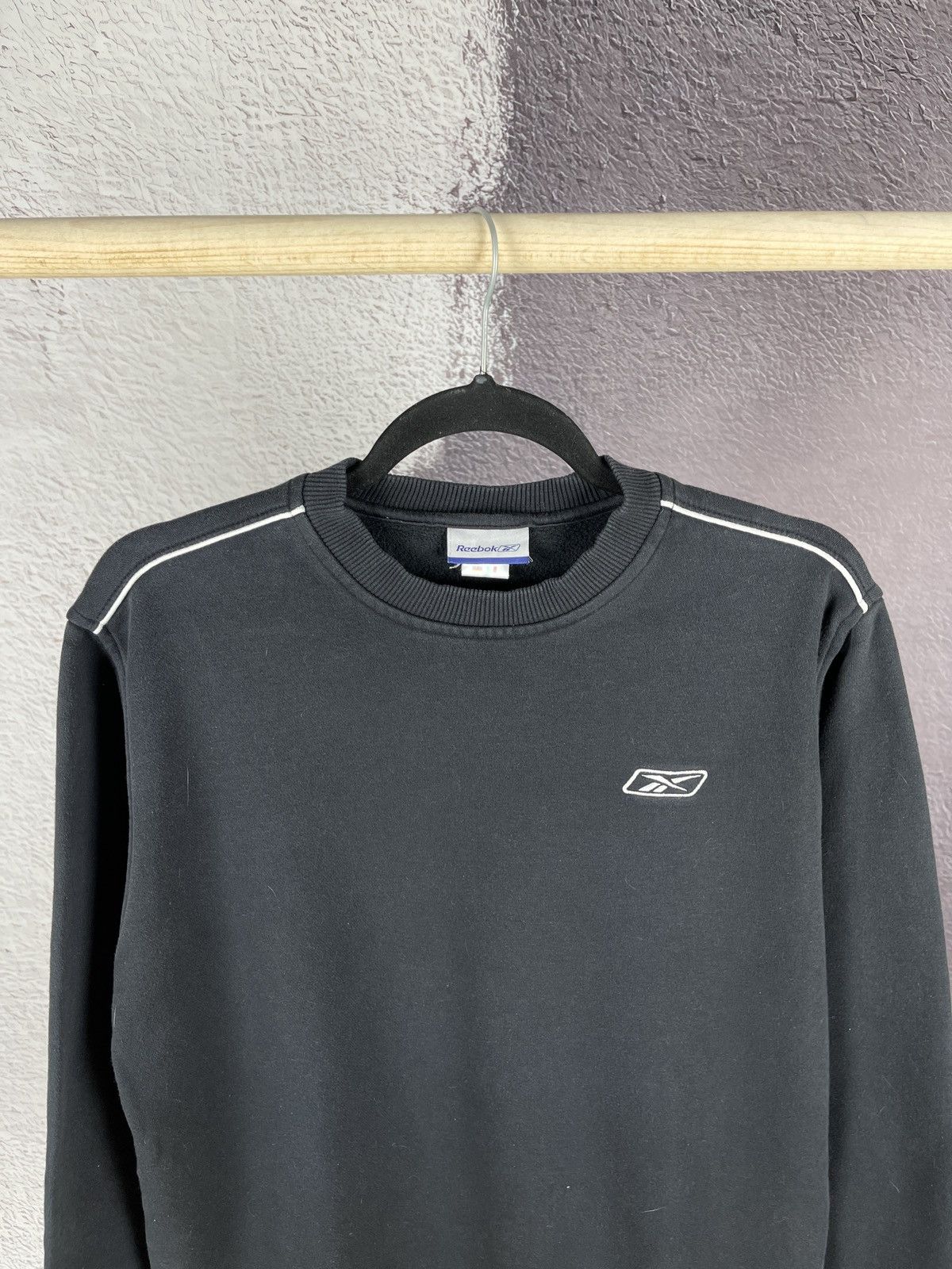 Reebok × Vintage Reebok vintage black basic small logo sweatshirt Size US XS / EU 42 / 0 - 3 Thumbnail