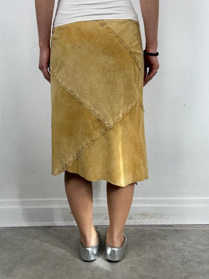 Dolce & Gabbana FW2001 Dolce & Gabbana Mustard Suede Lace-Up Midi Skirt Size 27" / US 4 / IT 40 - 3 Thumbnail