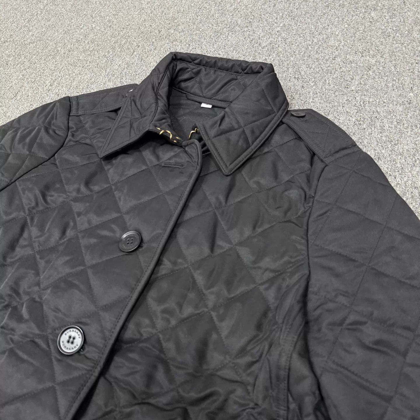 Burberry Burberry black diamond puffer jacket L Size L / US 10 / IT 46 - 3 Thumbnail