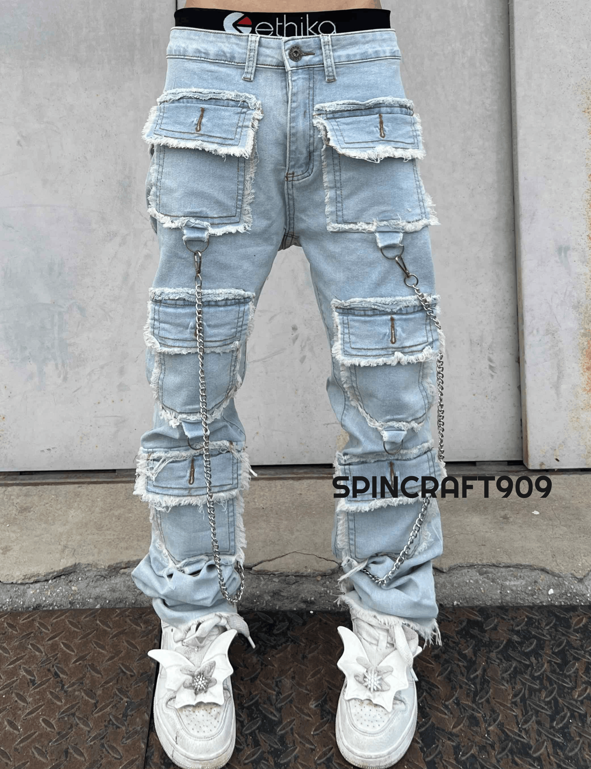 Distressed Frayed Cargo Denim Jeans