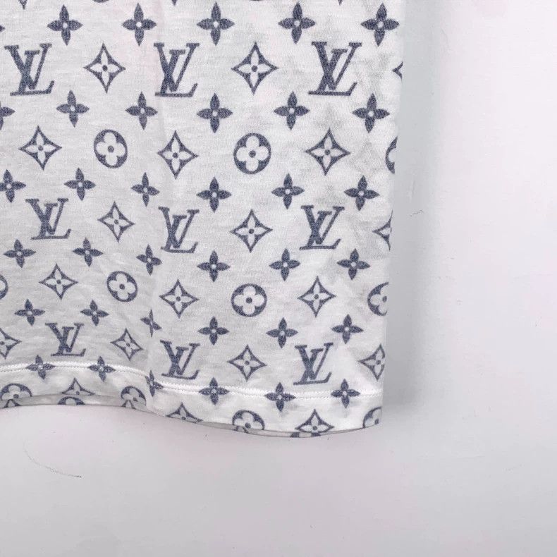 Louis Vuitton Louis Vuitton White logo presbyopic full print chain cotto Size M / US 6-8 / IT 42-44 - 4 Thumbnail