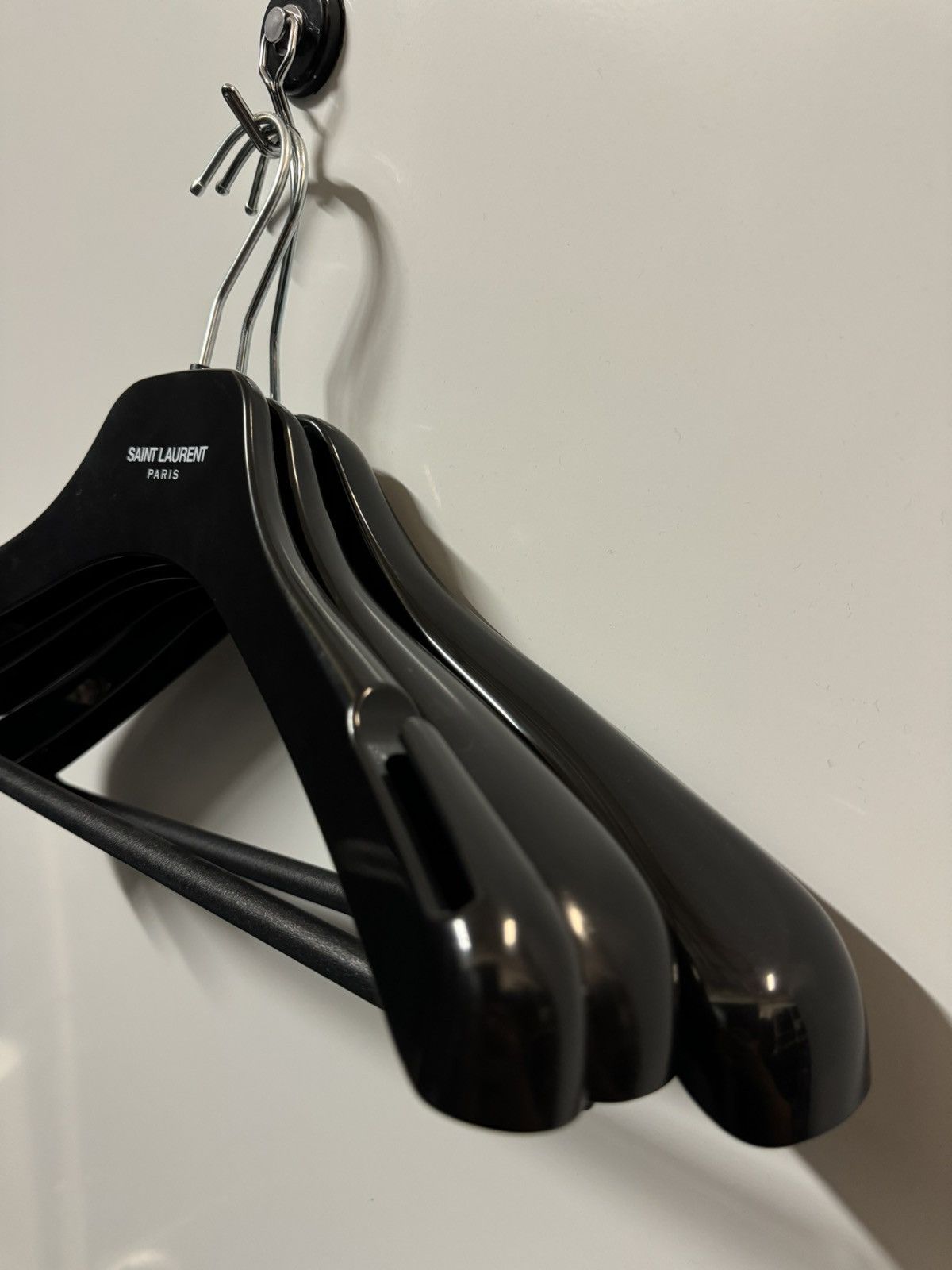 Saint Laurent Paris Saint Laurent Paris 5x logo hangers Size ONE SIZE - 6 Thumbnail