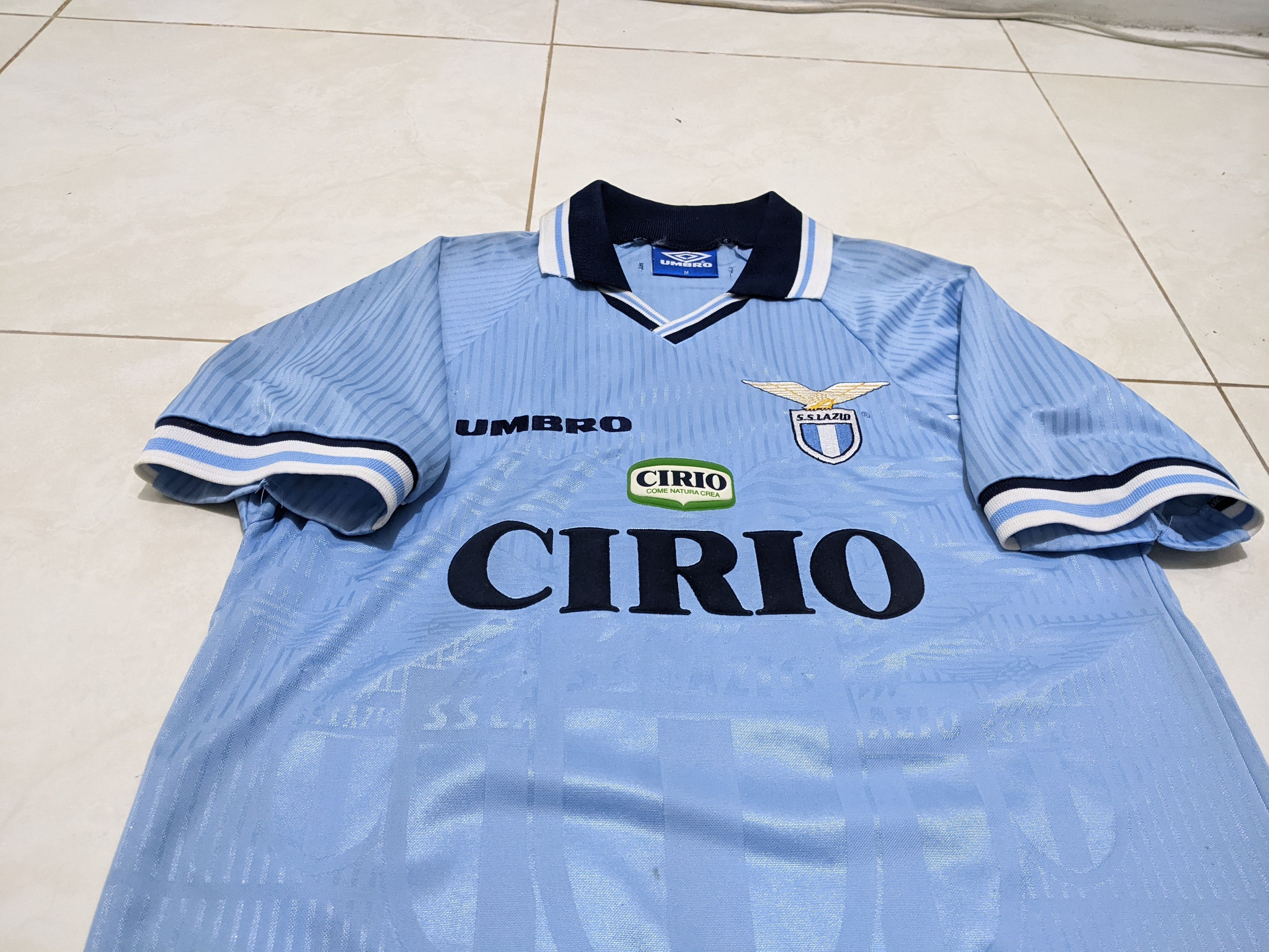 Umbro Lazio 1997-98 home SIGNORI Jersey football shirt Size US M / EU 48-50 / 2 - 4 Thumbnail