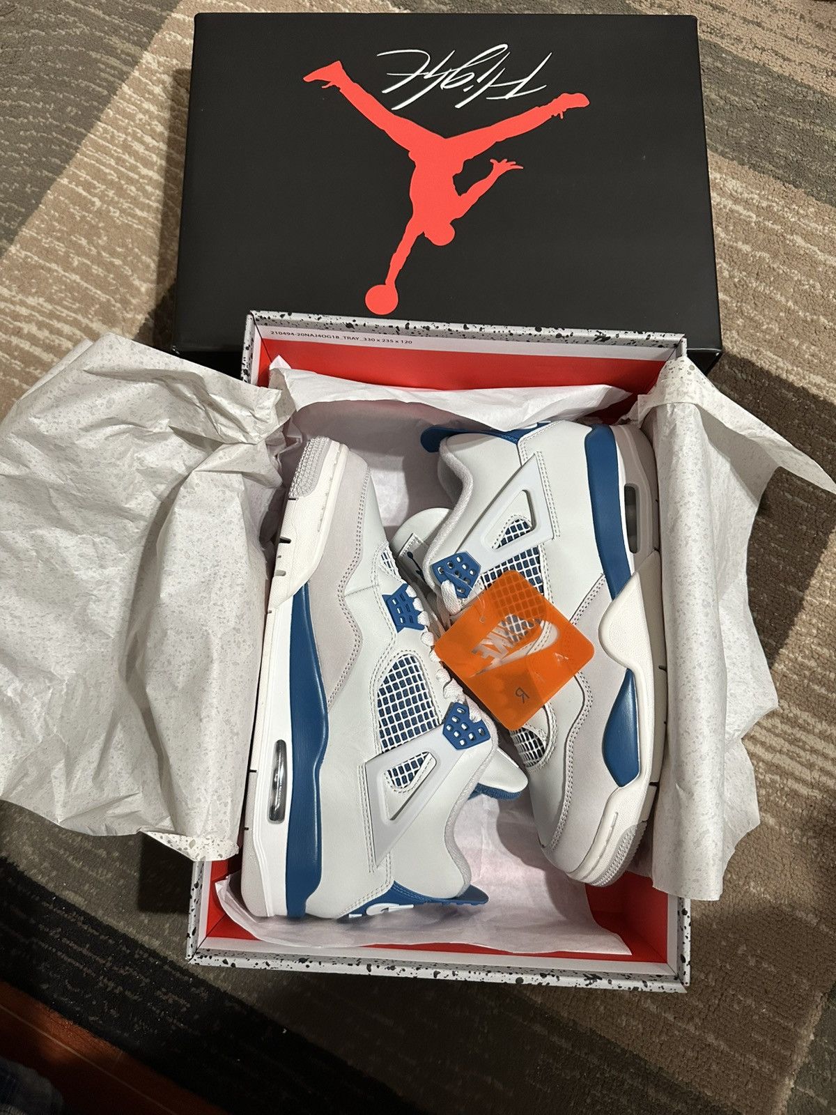 Jordan Brand AJ Retro 4 Military Blue Size US 7.5 / EU 40-41 - 11 Thumbnail