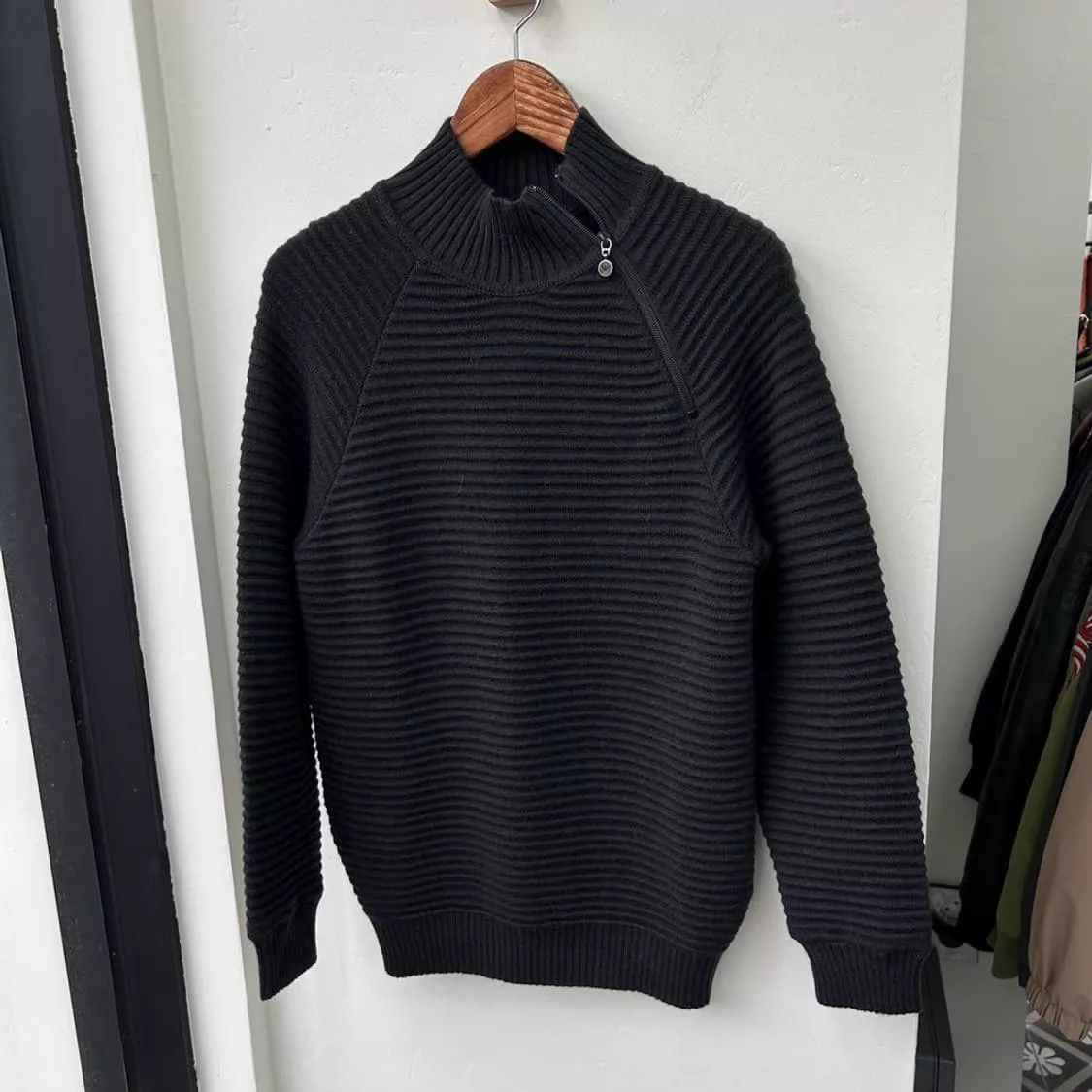 Armani Armani Vintage Unisex Deconstructed Knit Sweater M Size US S / EU 44-46 / 1 - 1 Thumbnail